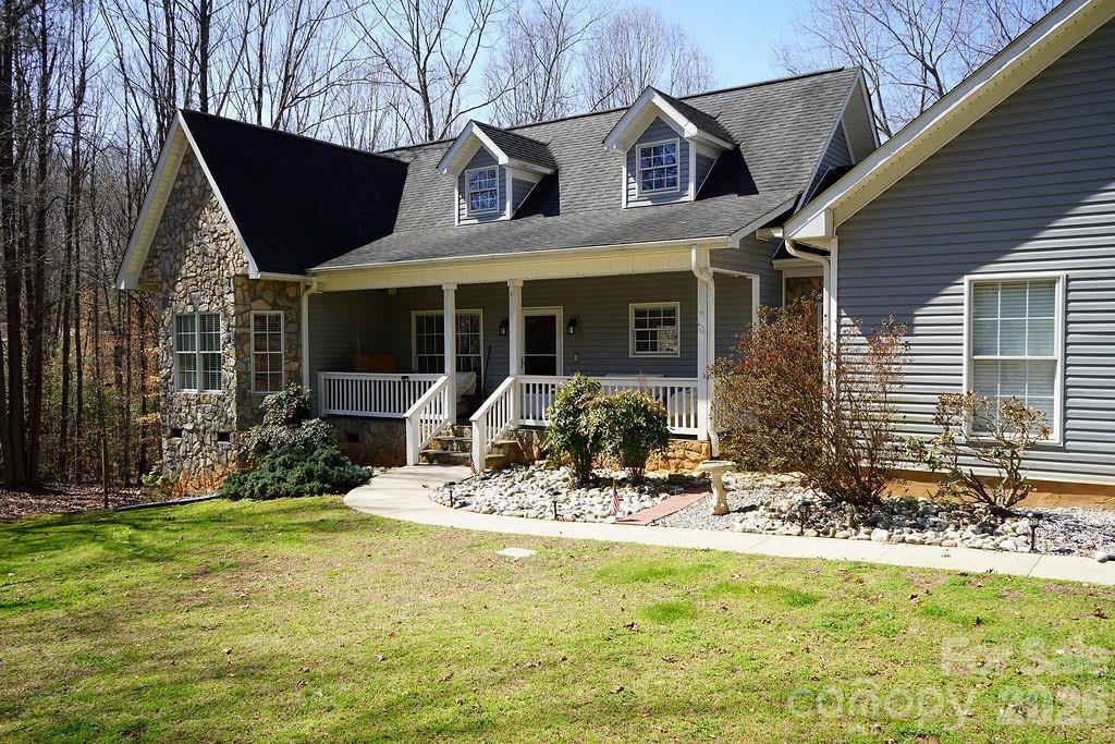 7972 Summit Ridge Drive — Catawba