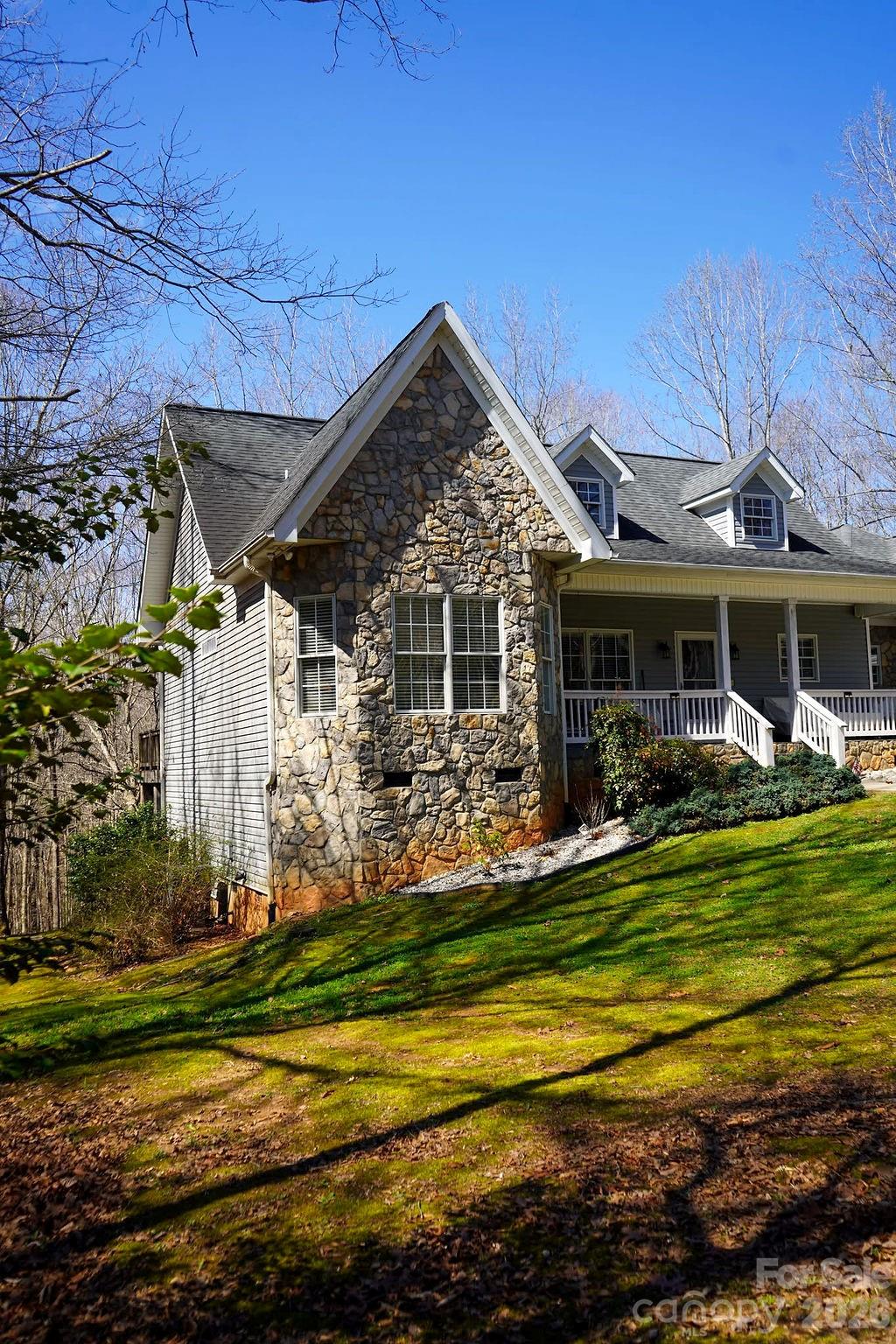 7972 Summit Ridge Drive — Catawba