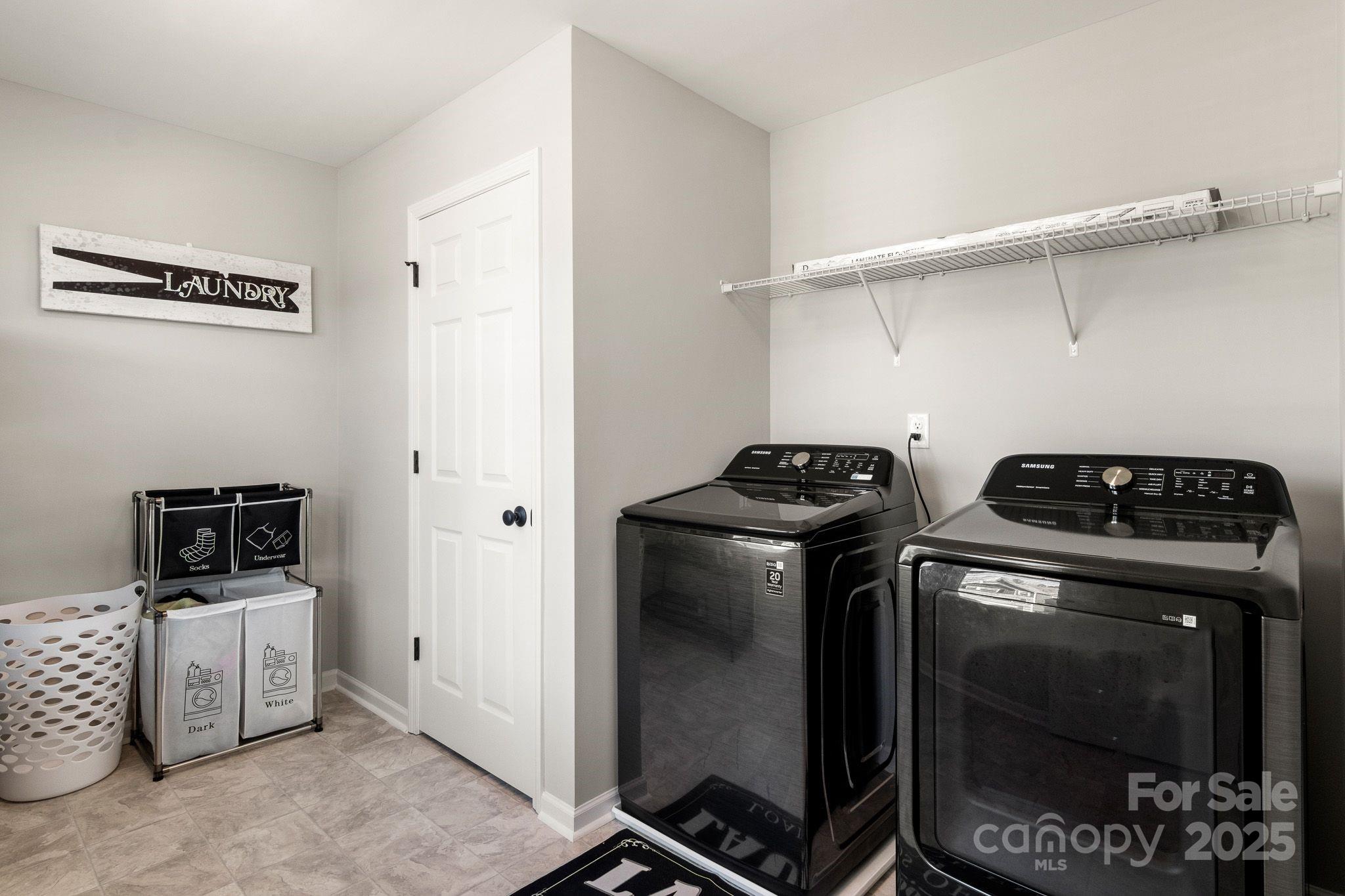 838 Foxglove Lane — York