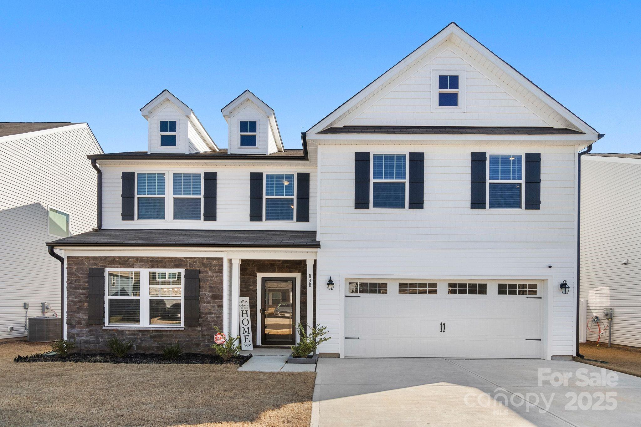 838 Foxglove Lane — York