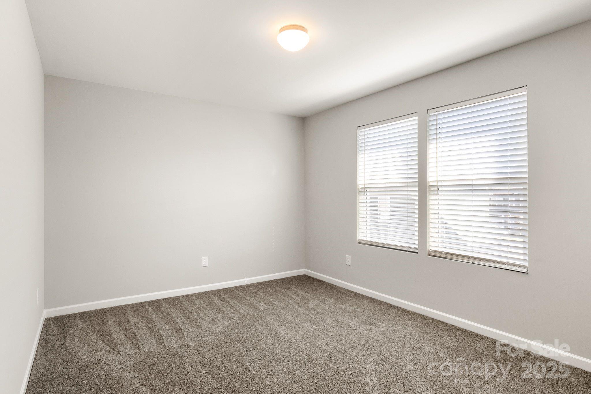 838 Foxglove Lane — York