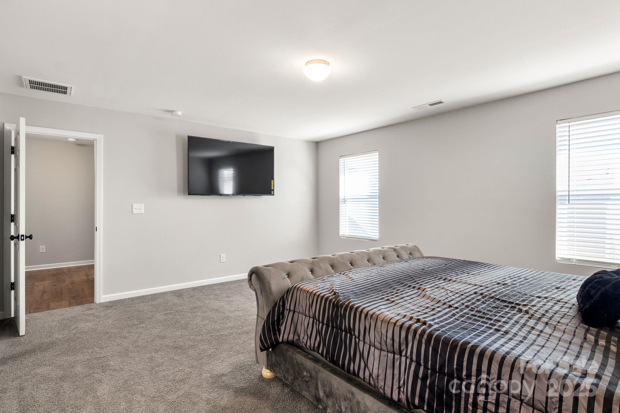838 Foxglove Lane — York