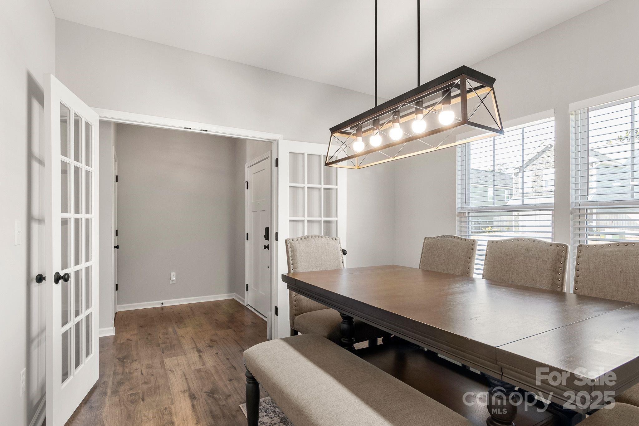 838 Foxglove Lane — York