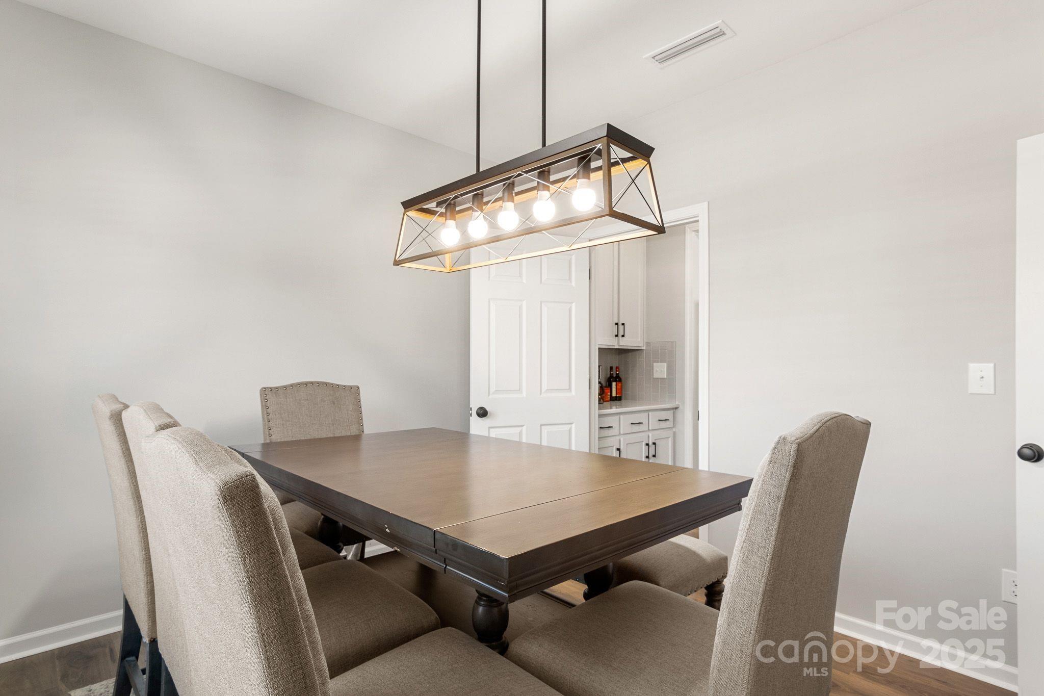 838 Foxglove Lane — York
