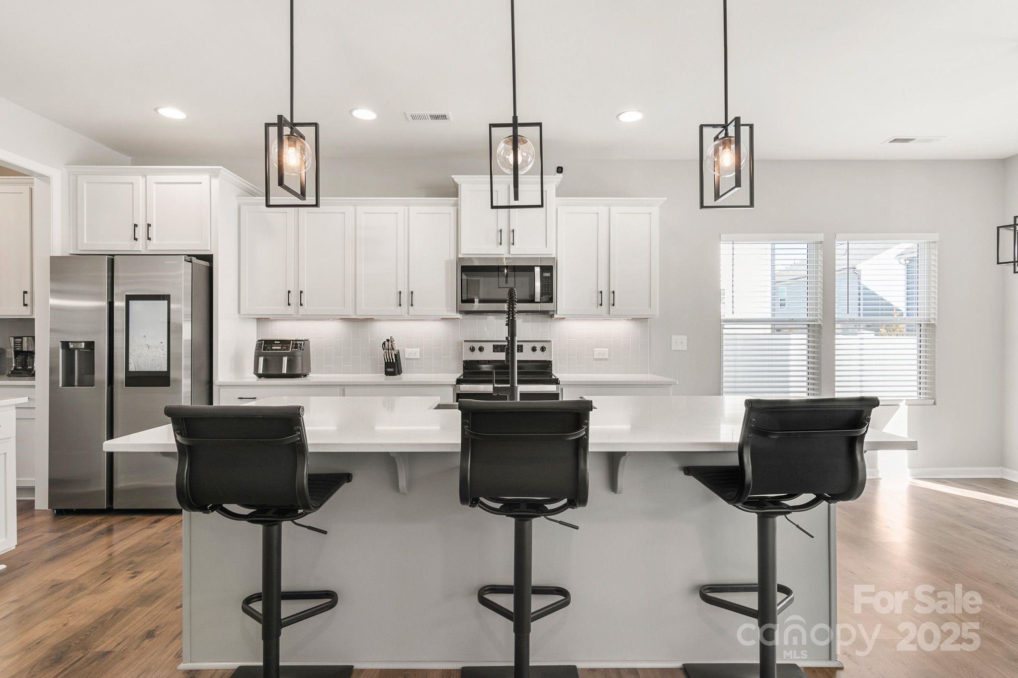 838 Foxglove Lane — York