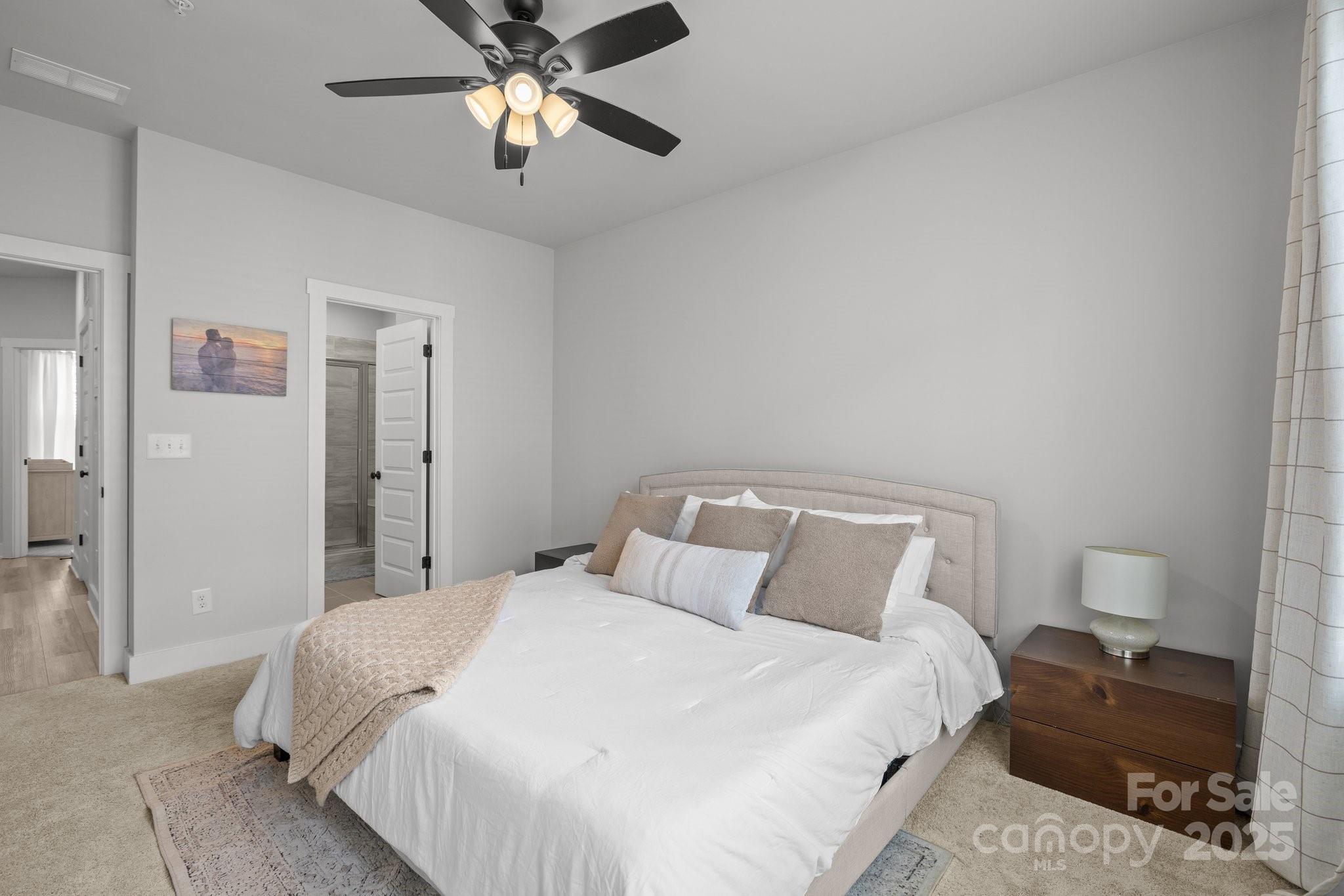 5006 Tiny Lane — Charlotte