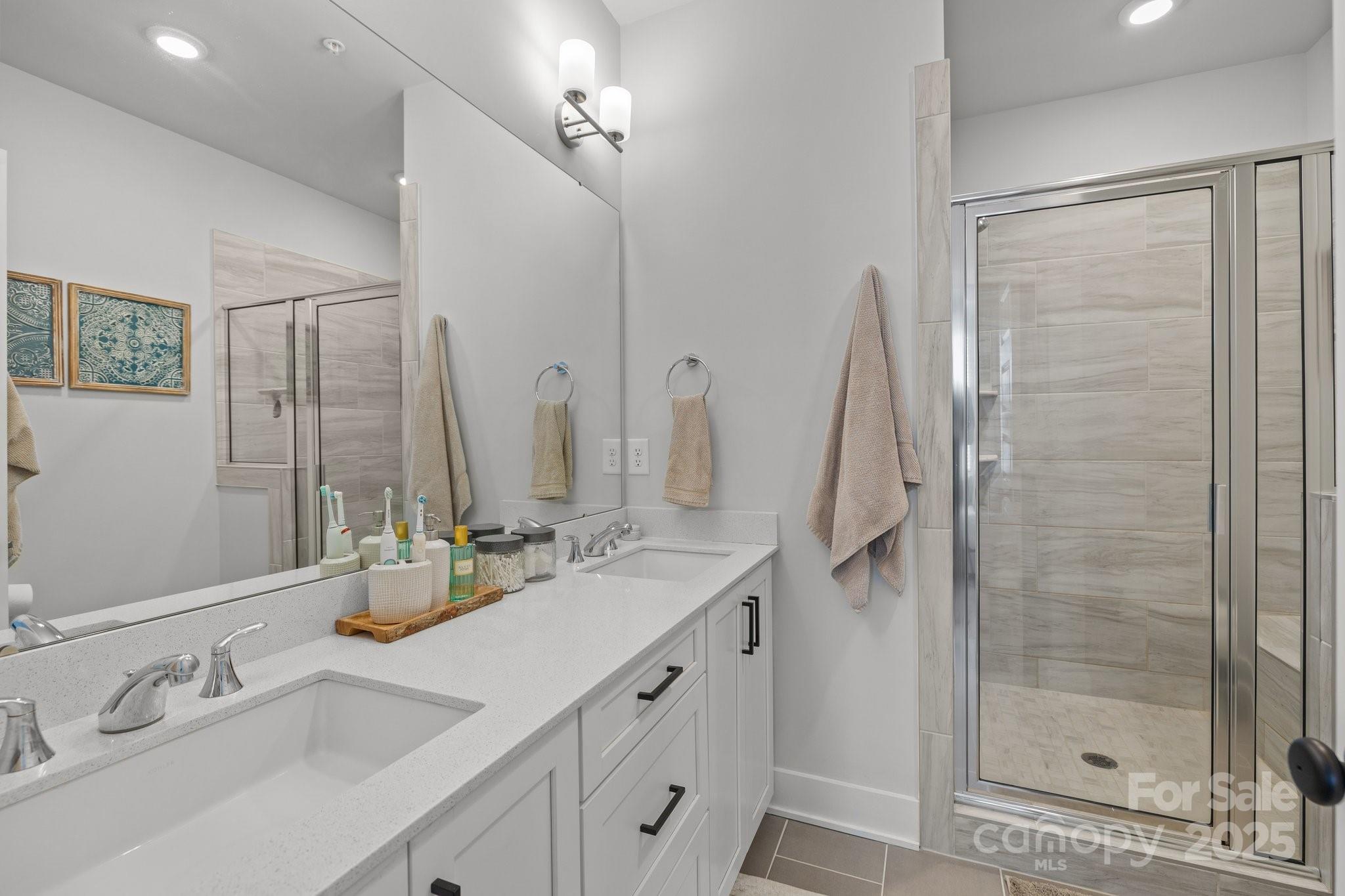 5006 Tiny Lane — Charlotte