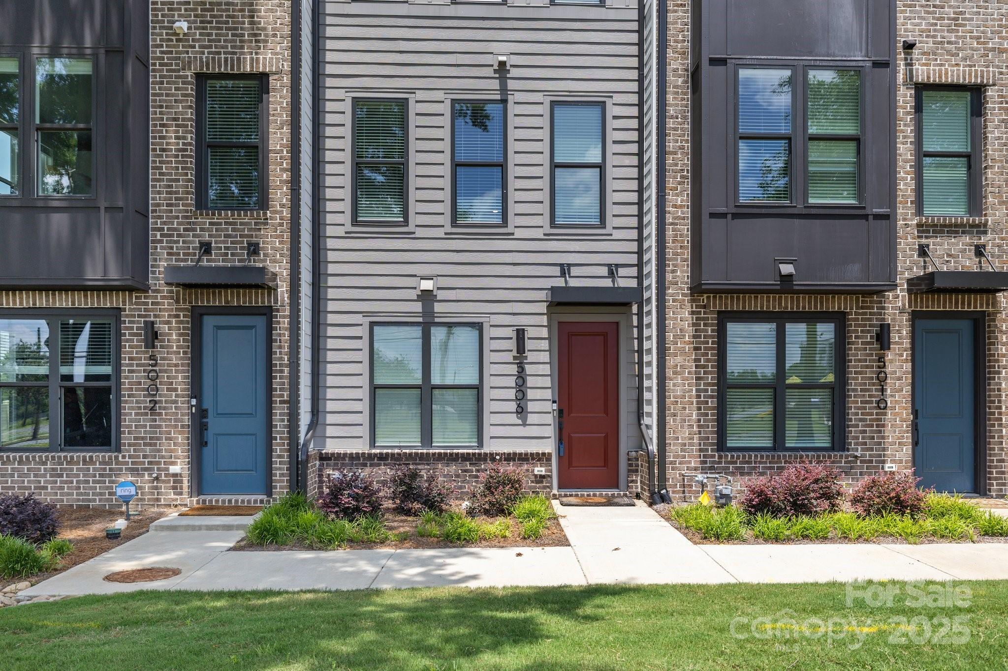 5006 Tiny Lane — Charlotte