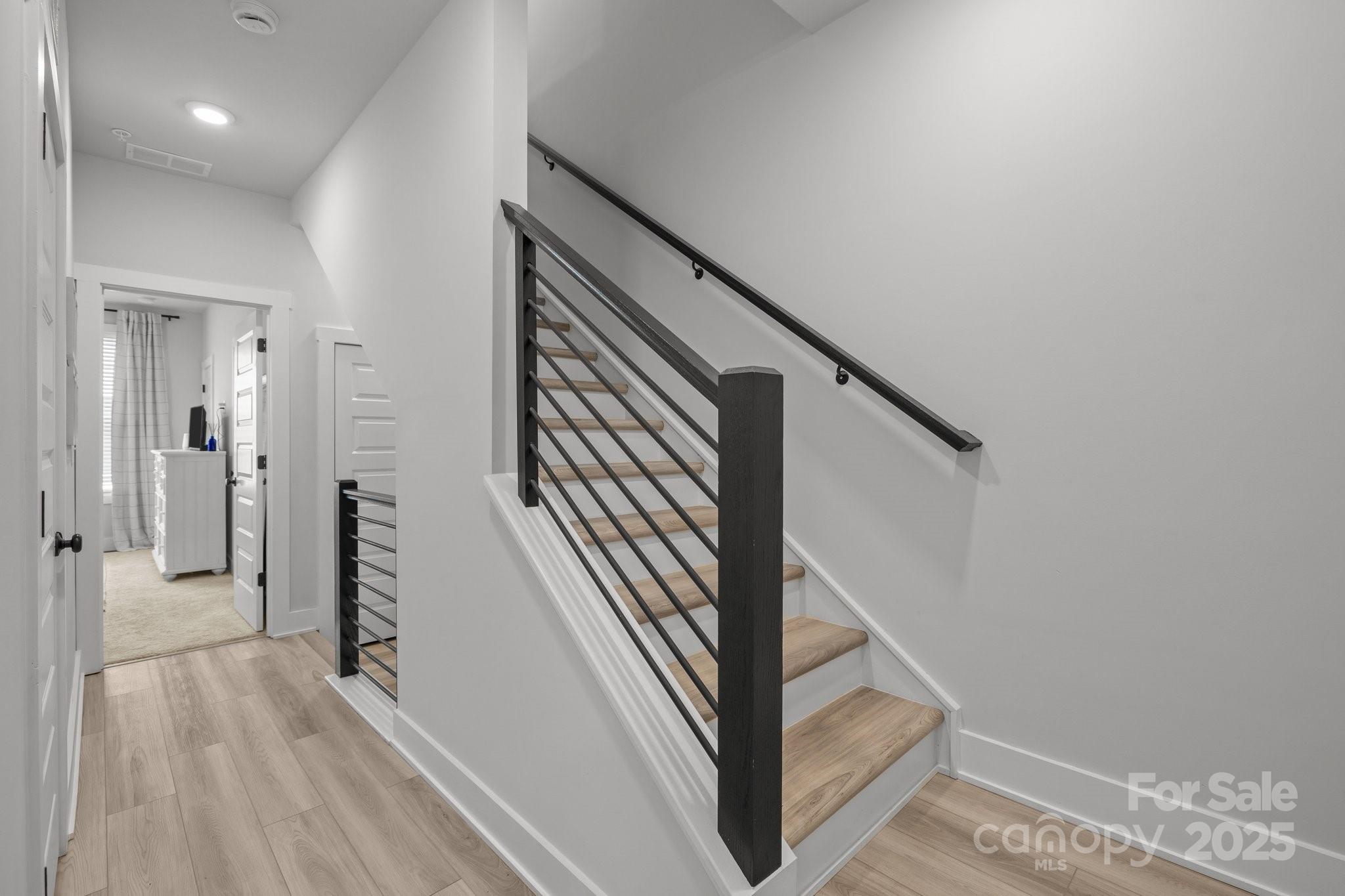 5006 Tiny Lane — Charlotte