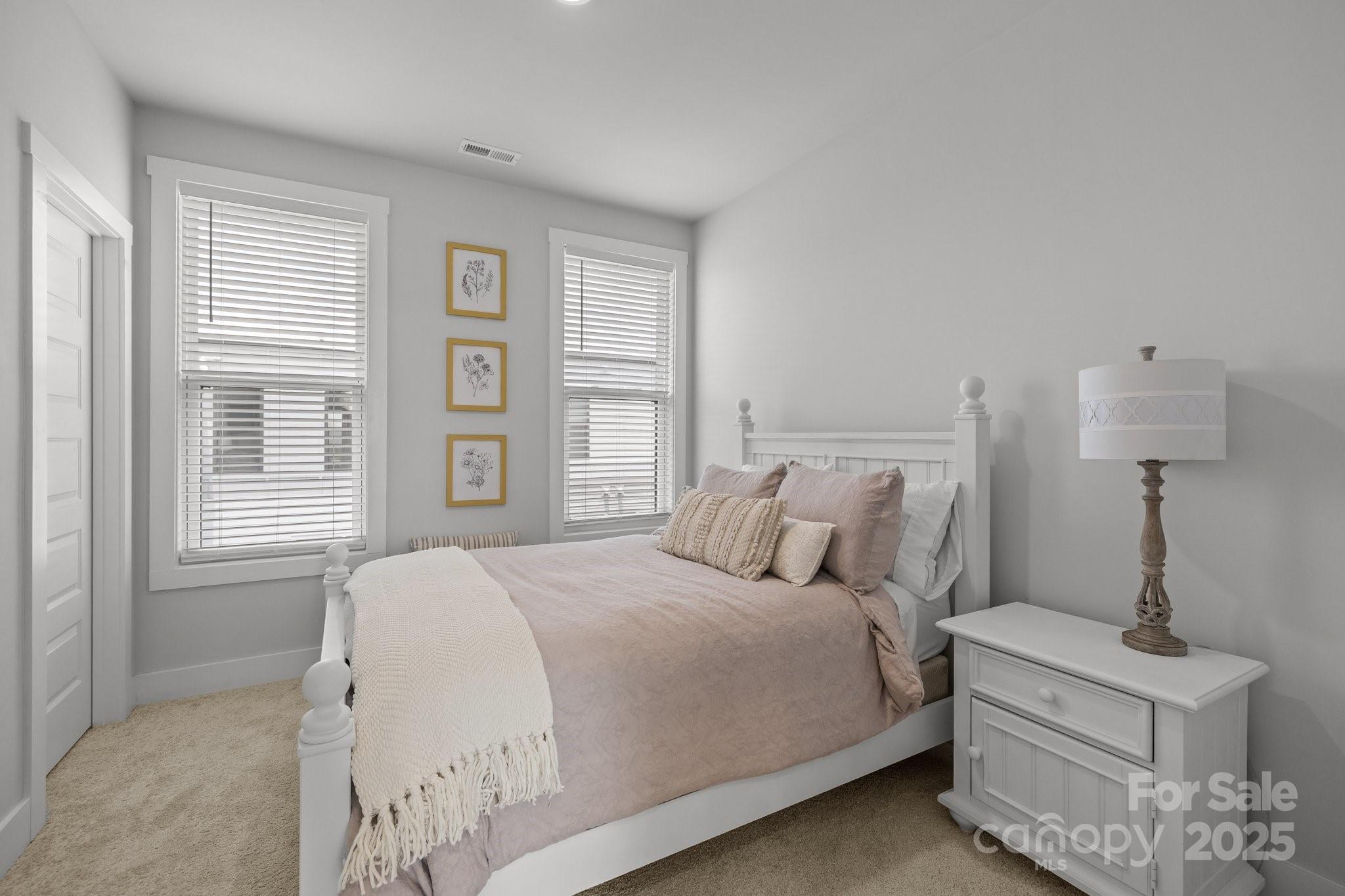 5006 Tiny Lane — Charlotte