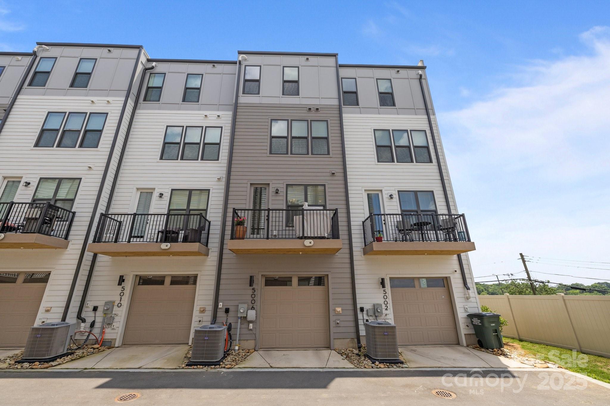 5006 Tiny Lane — Charlotte