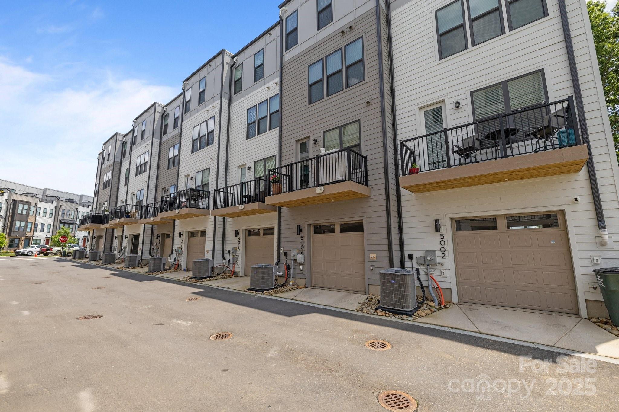 5006 Tiny Lane — Charlotte