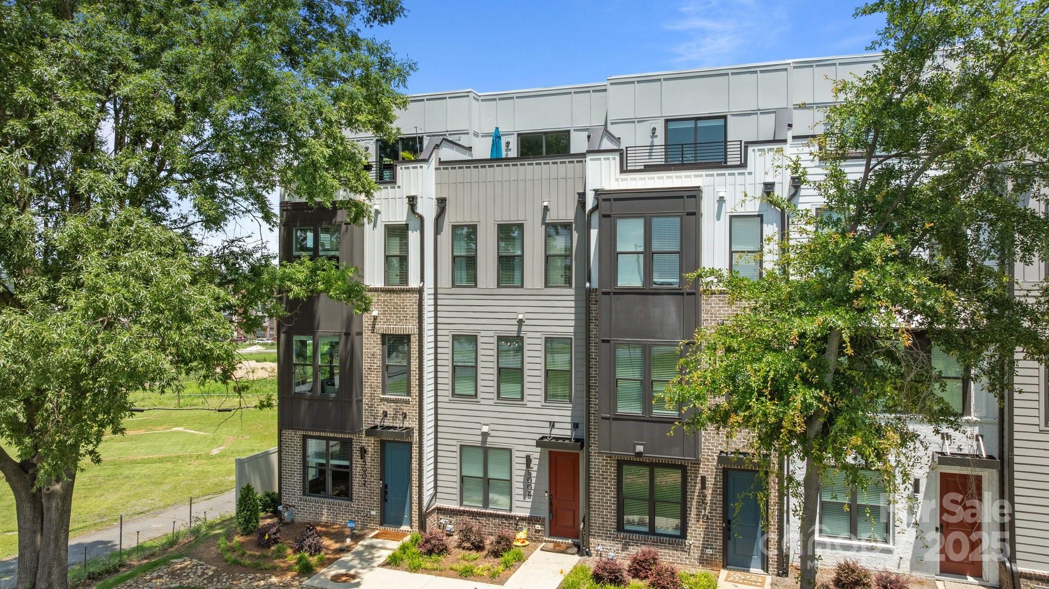 5006 Tiny Lane — Charlotte
