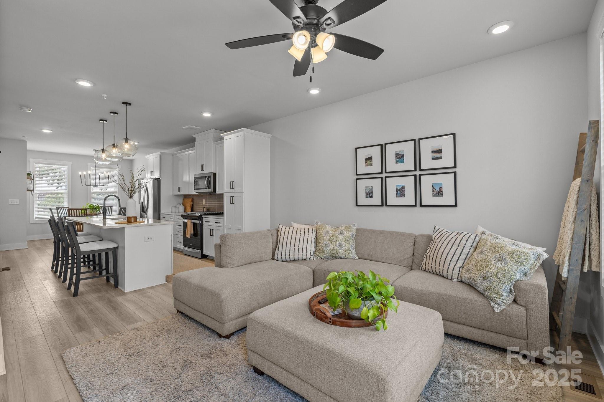 5006 Tiny Lane — Charlotte