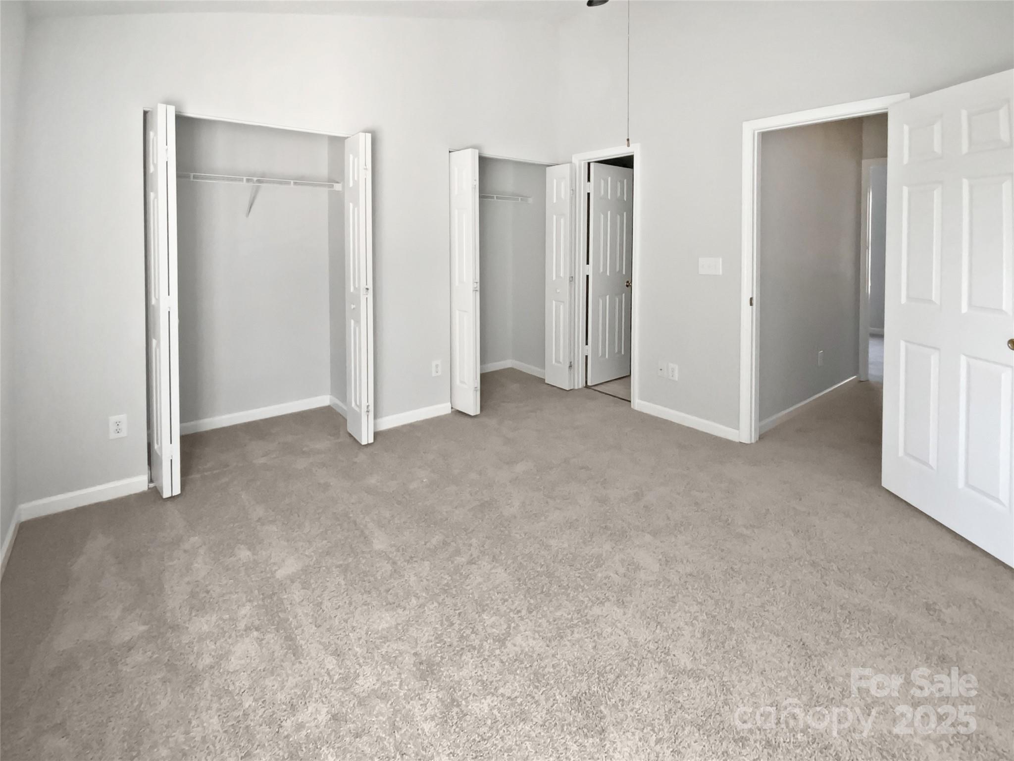 6086 Cougar Lane — Charlotte