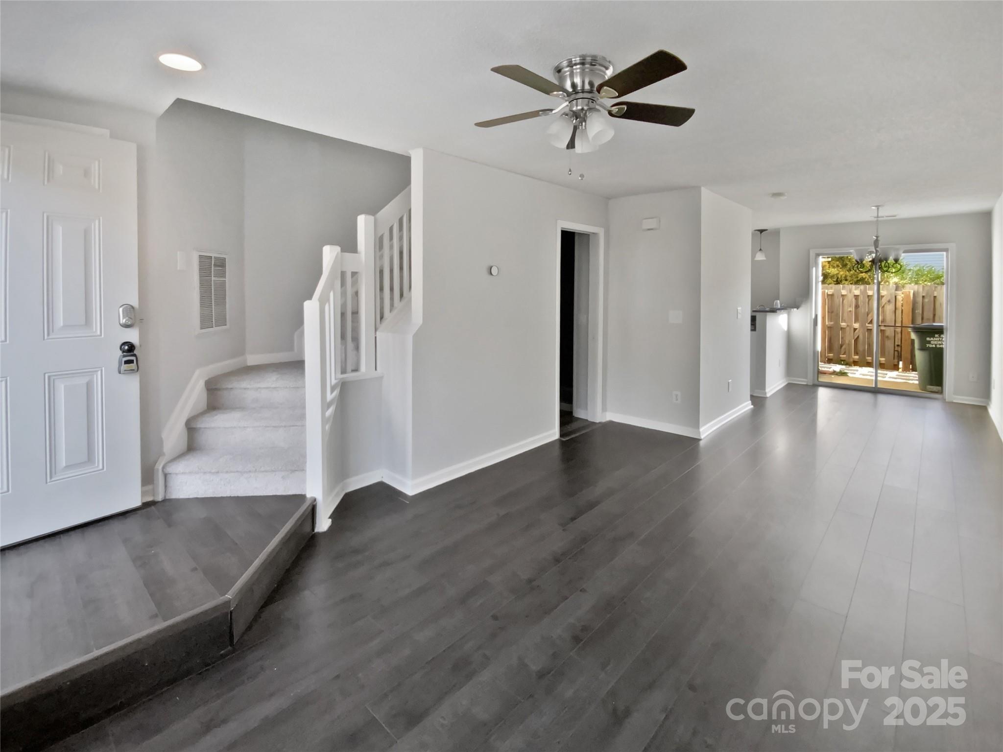 6086 Cougar Lane — Charlotte