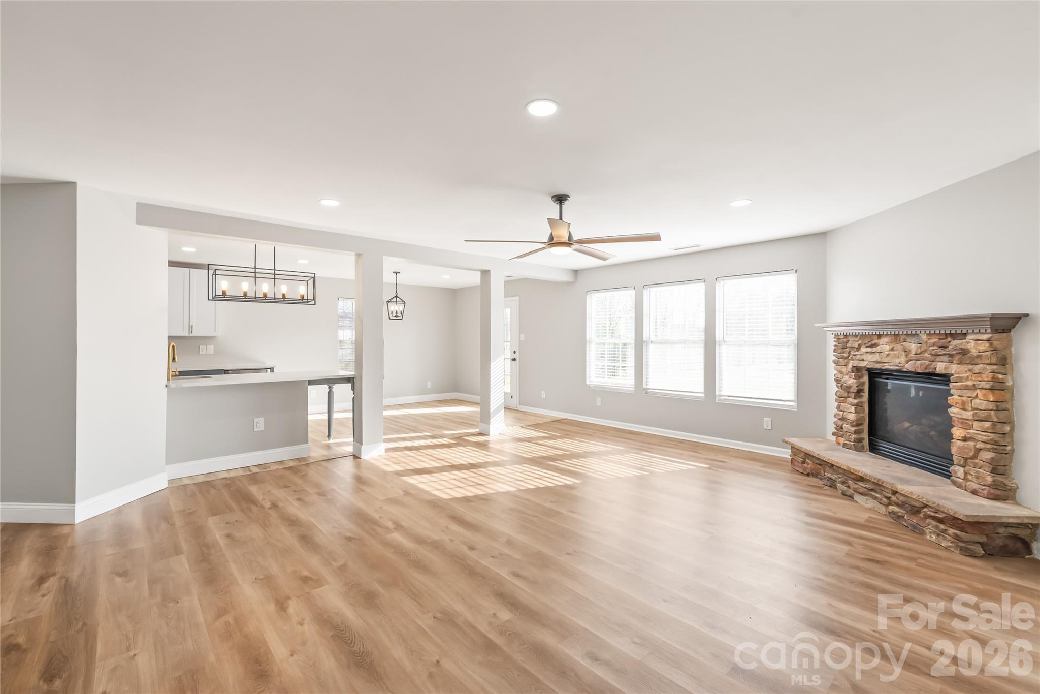 1114 Fenwick Court — Clover