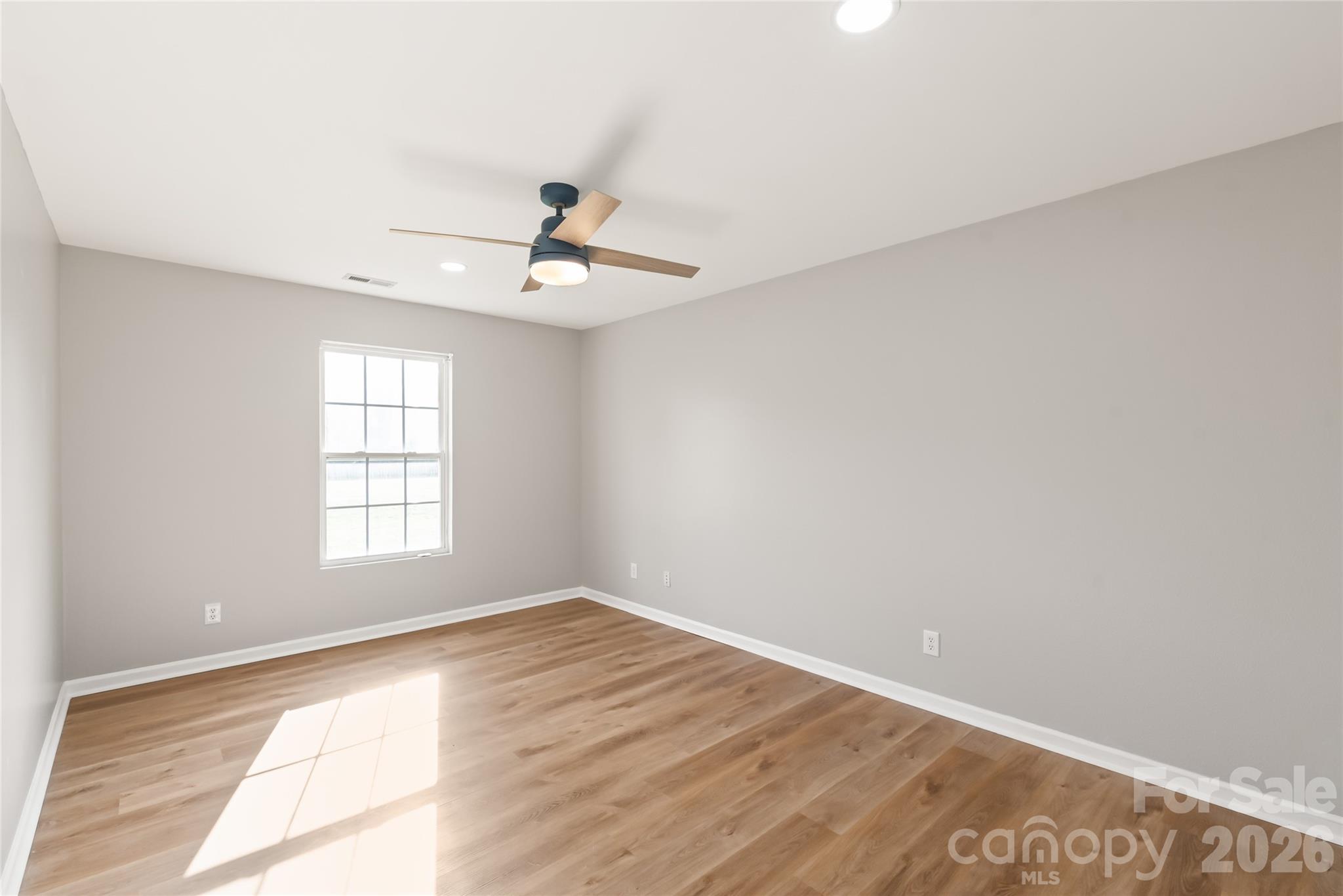 1114 Fenwick Court — Clover