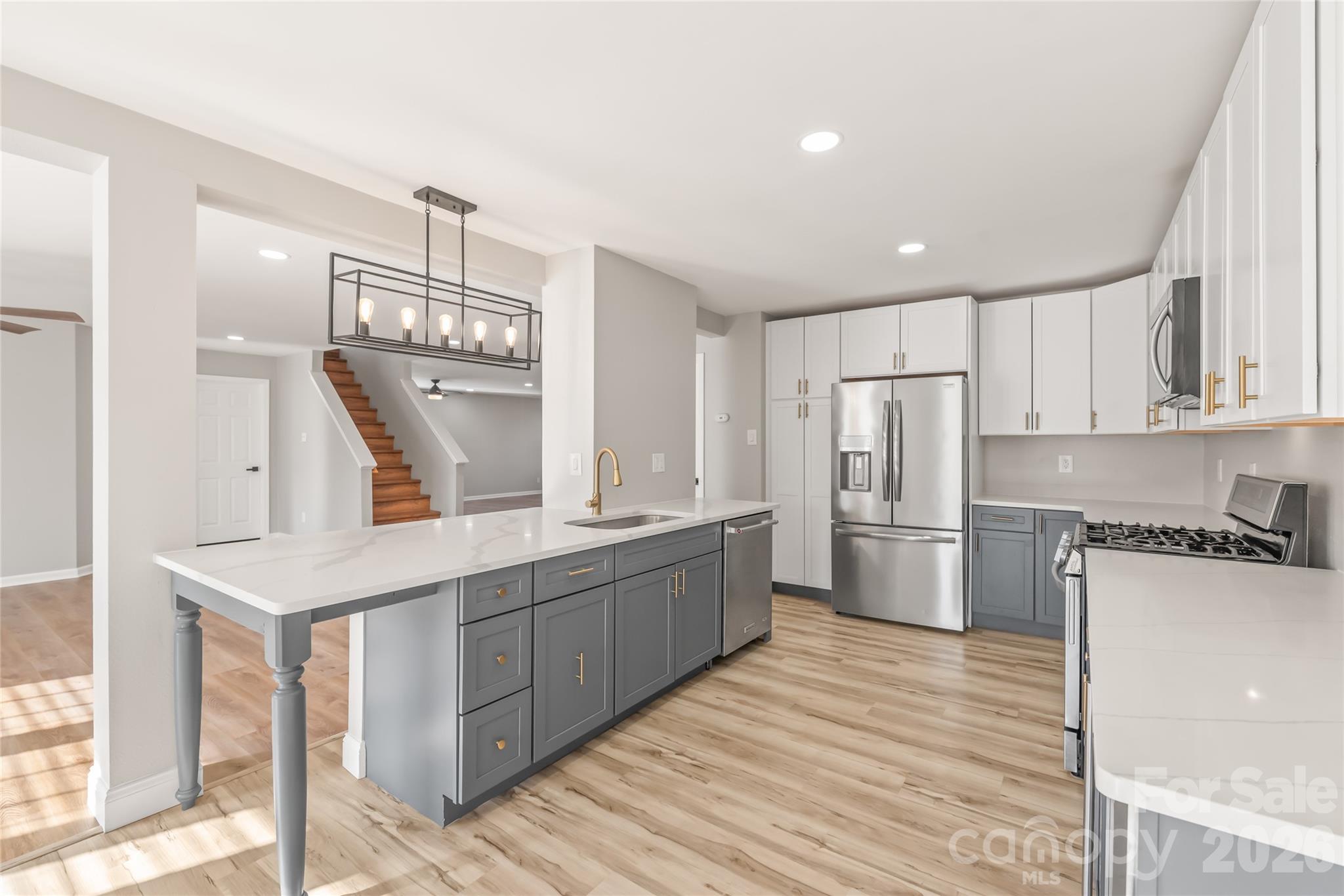 1114 Fenwick Court — Clover