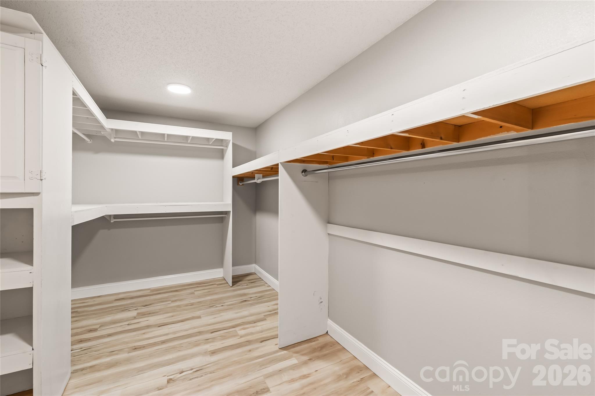 1114 Fenwick Court — Clover