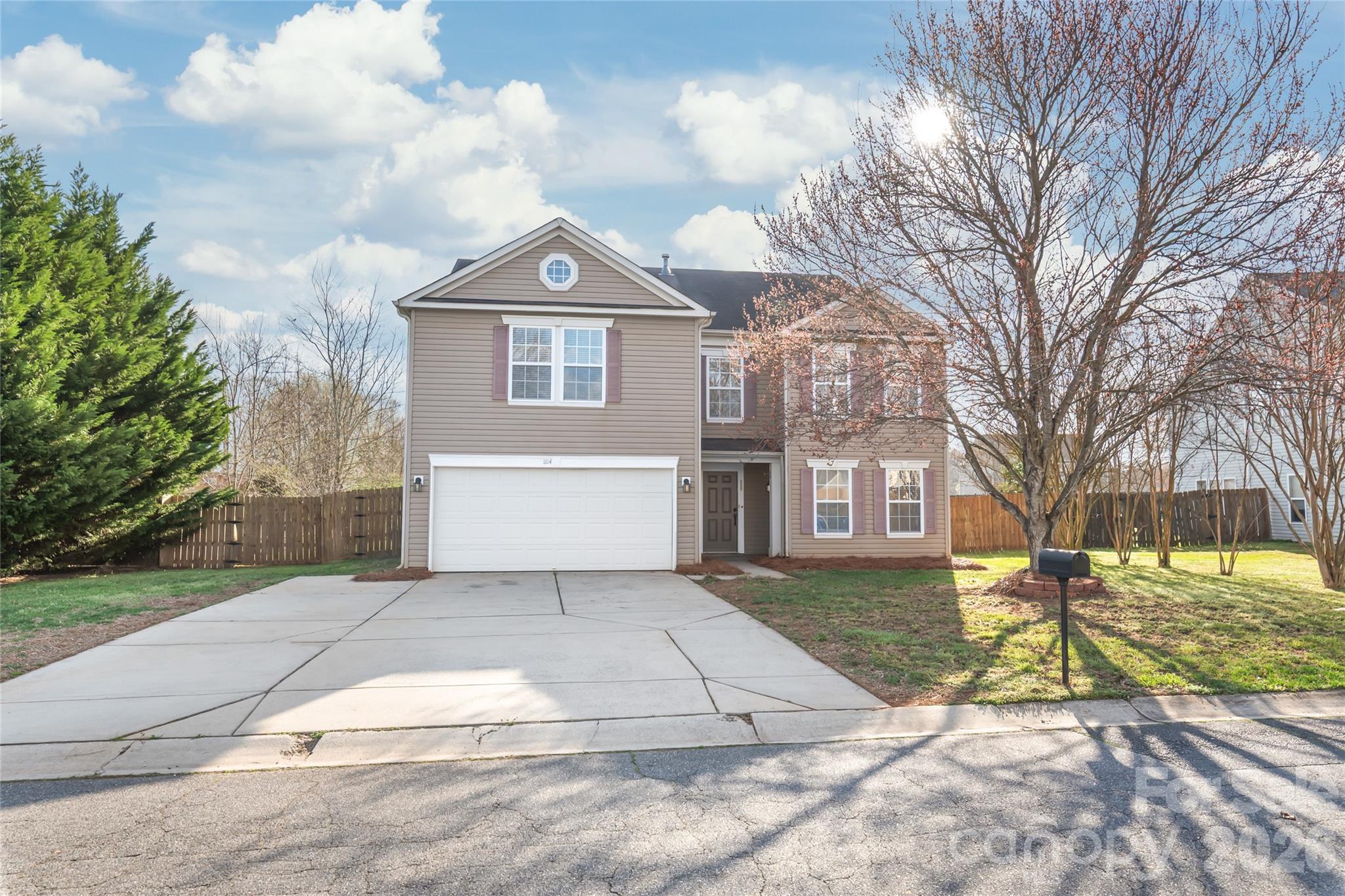 1114 Fenwick Court — Clover