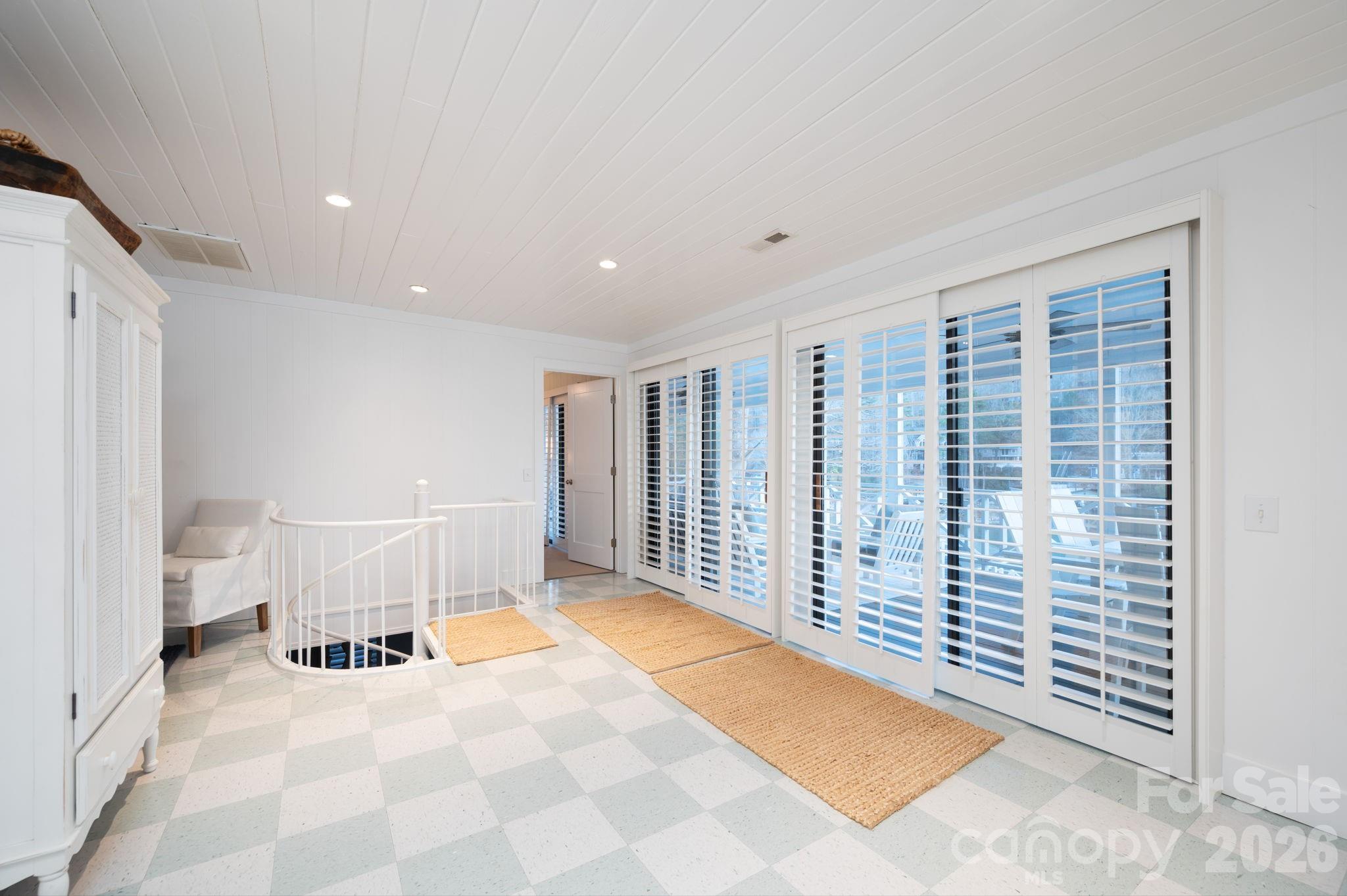 183 Blarney Road — Lake Lure