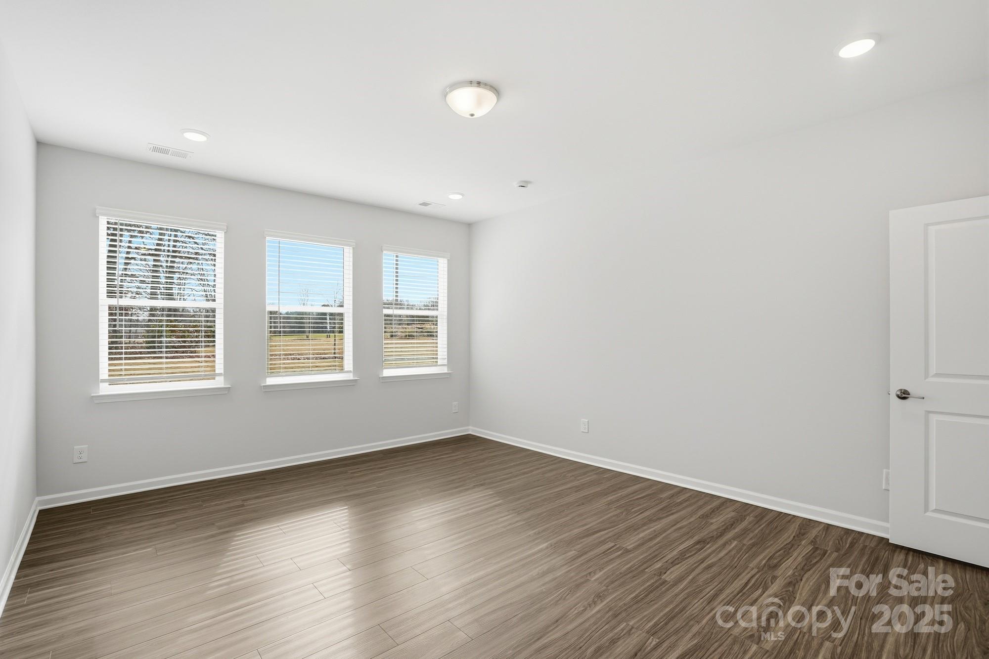 119 S Dunlavin Way — Mooresville