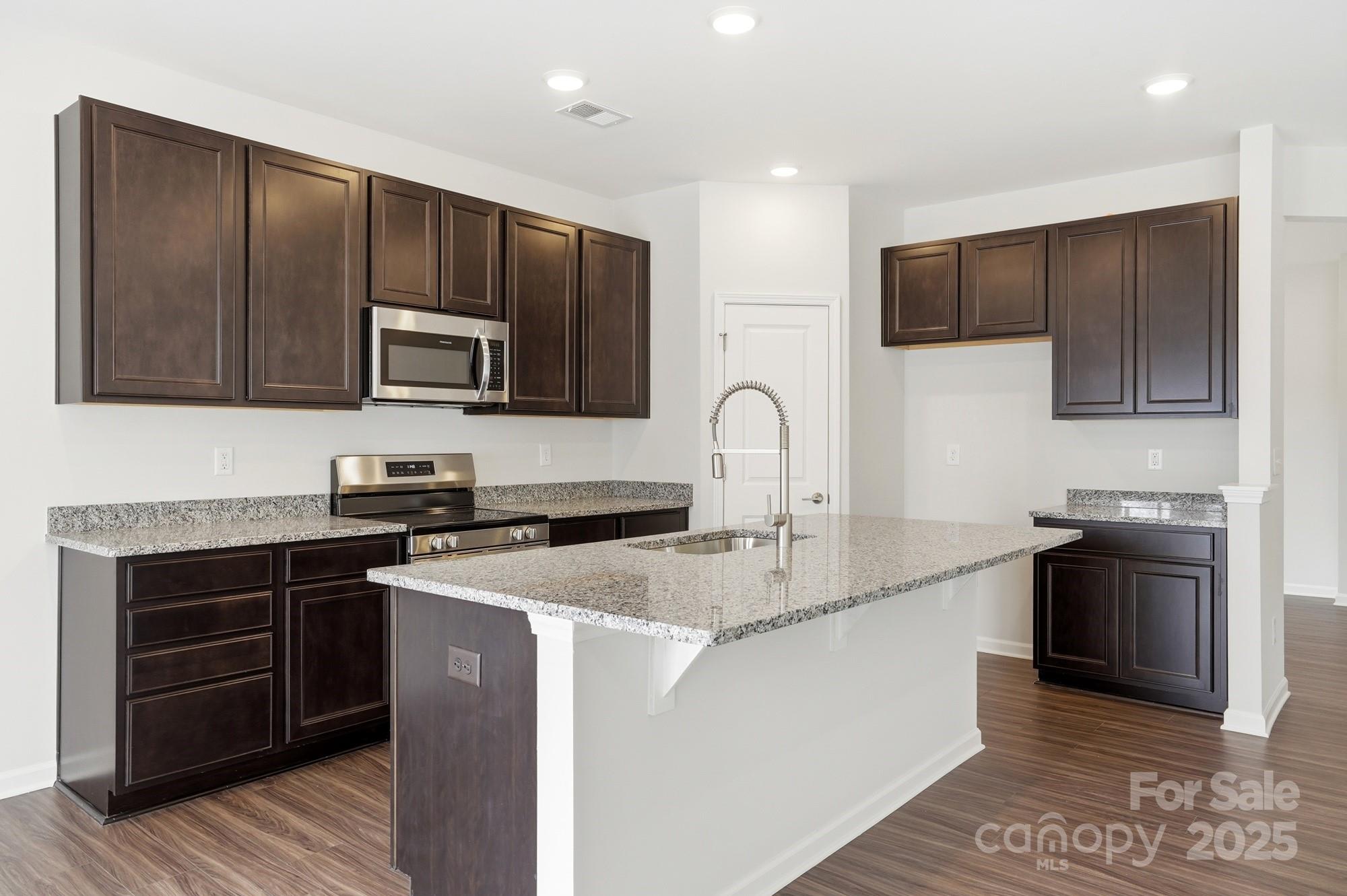 119 S Dunlavin Way — Mooresville