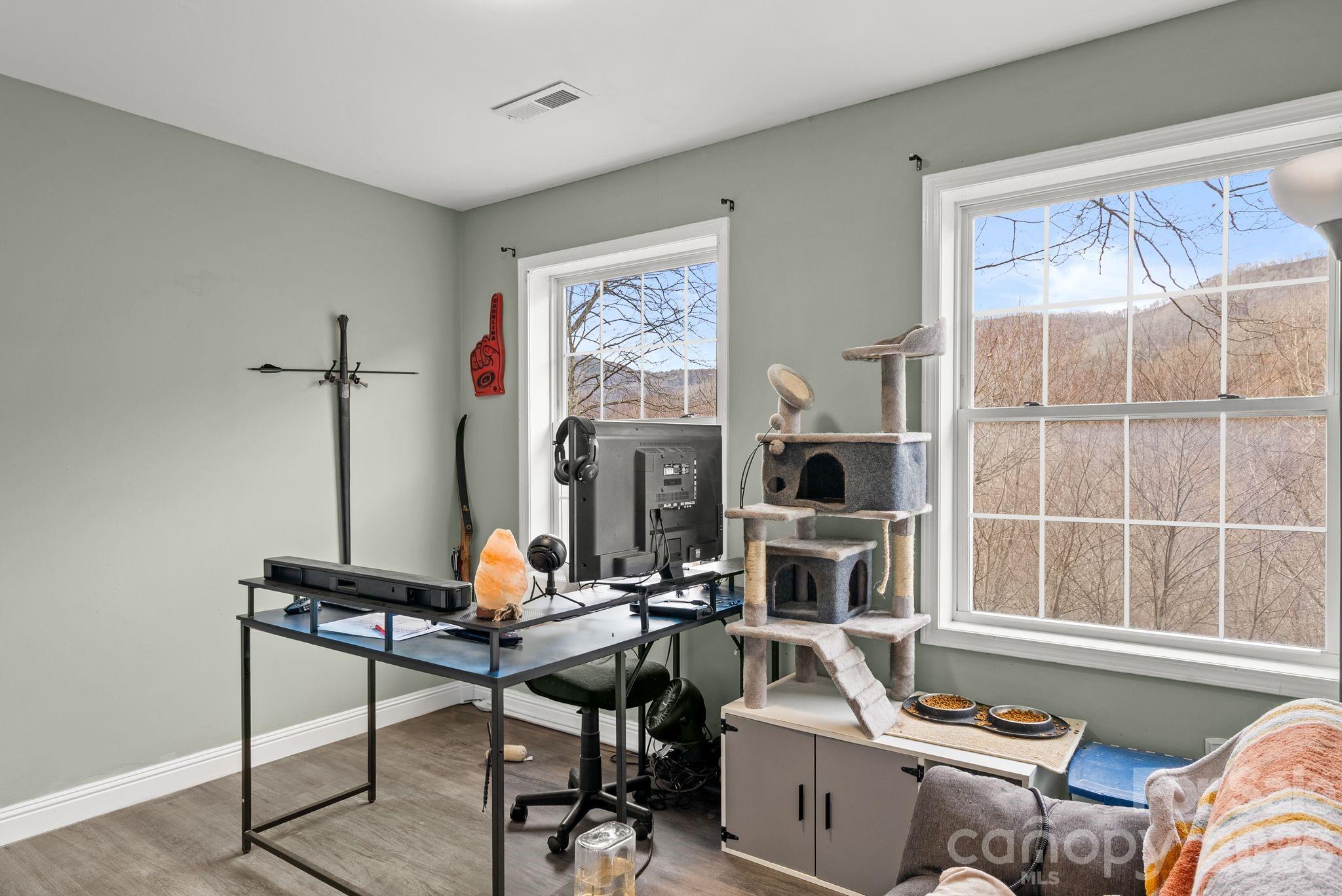 842 Grouse Road — Clyde