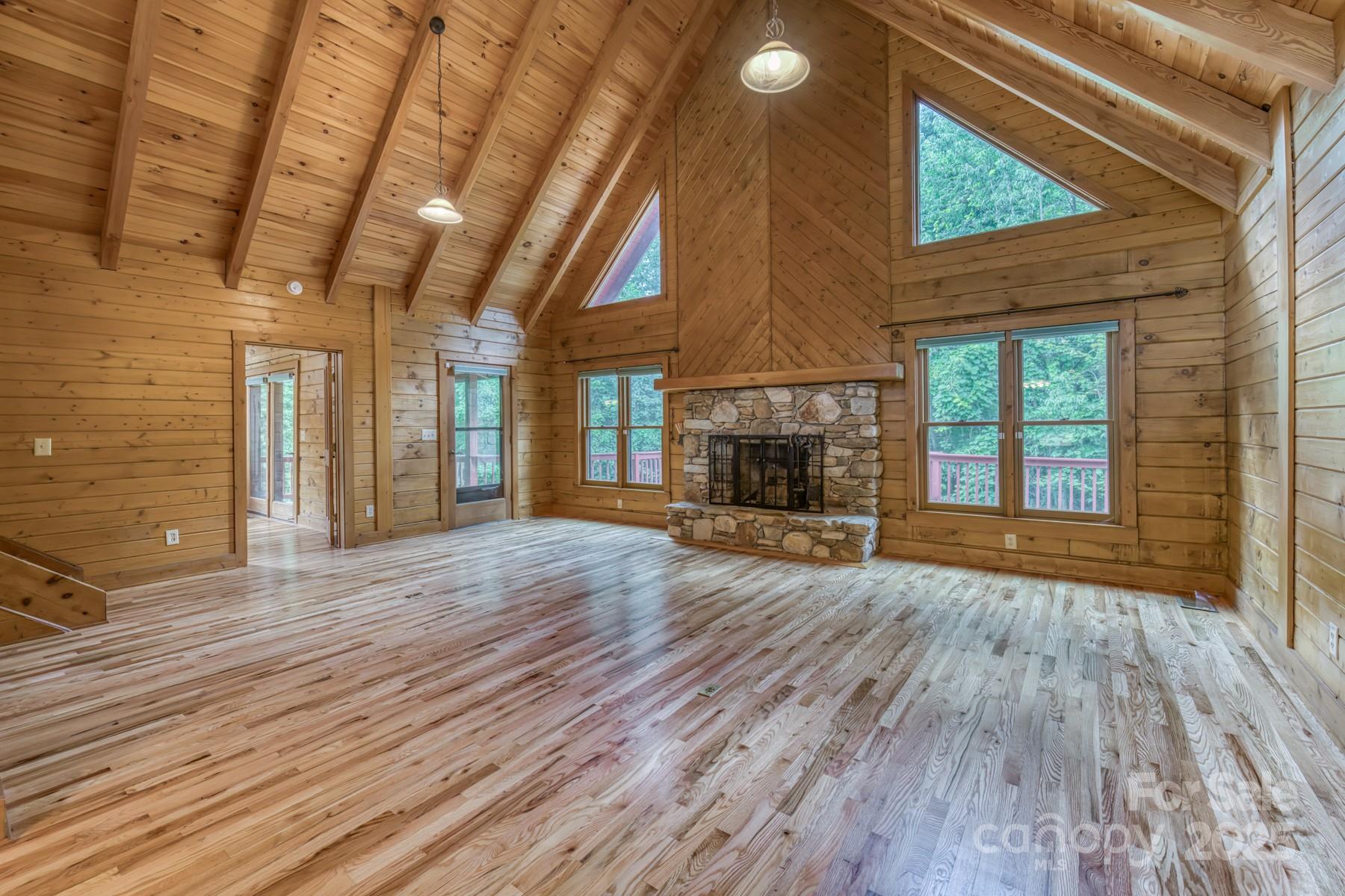 5023 Elk Park Highway — Elk Park