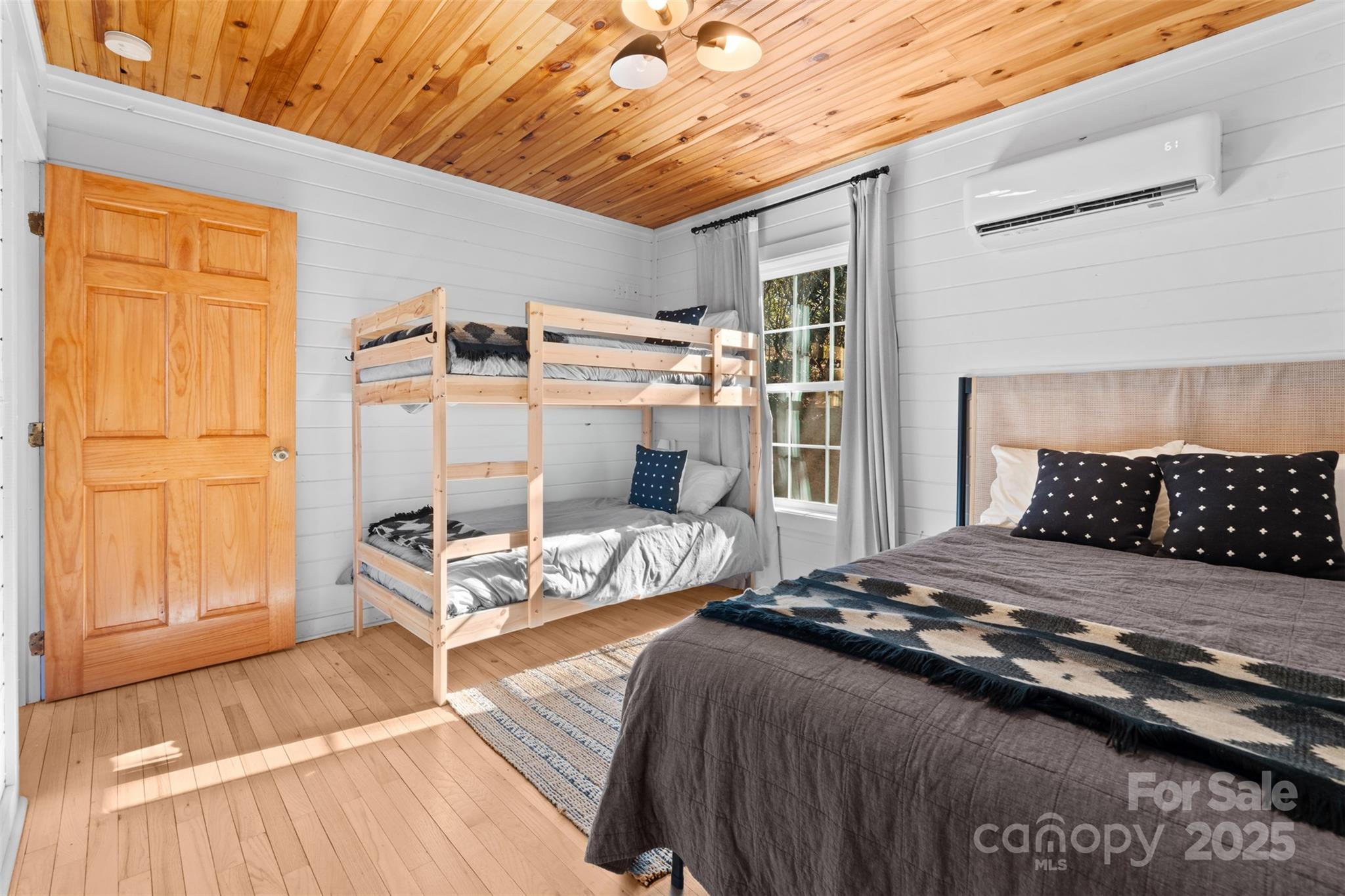 68 Bear Den Mountain View Drive — Spruce Pine