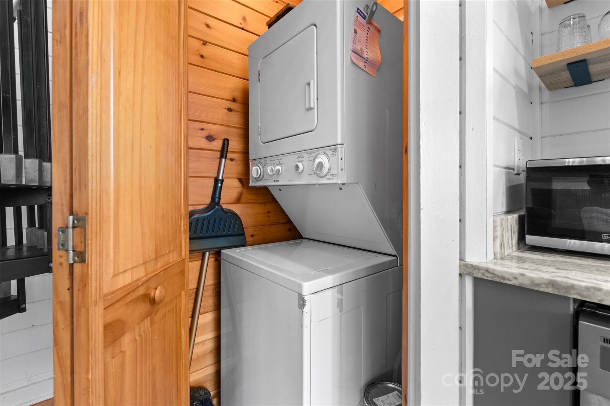 68 Bear Den Mountain View Drive — Spruce Pine