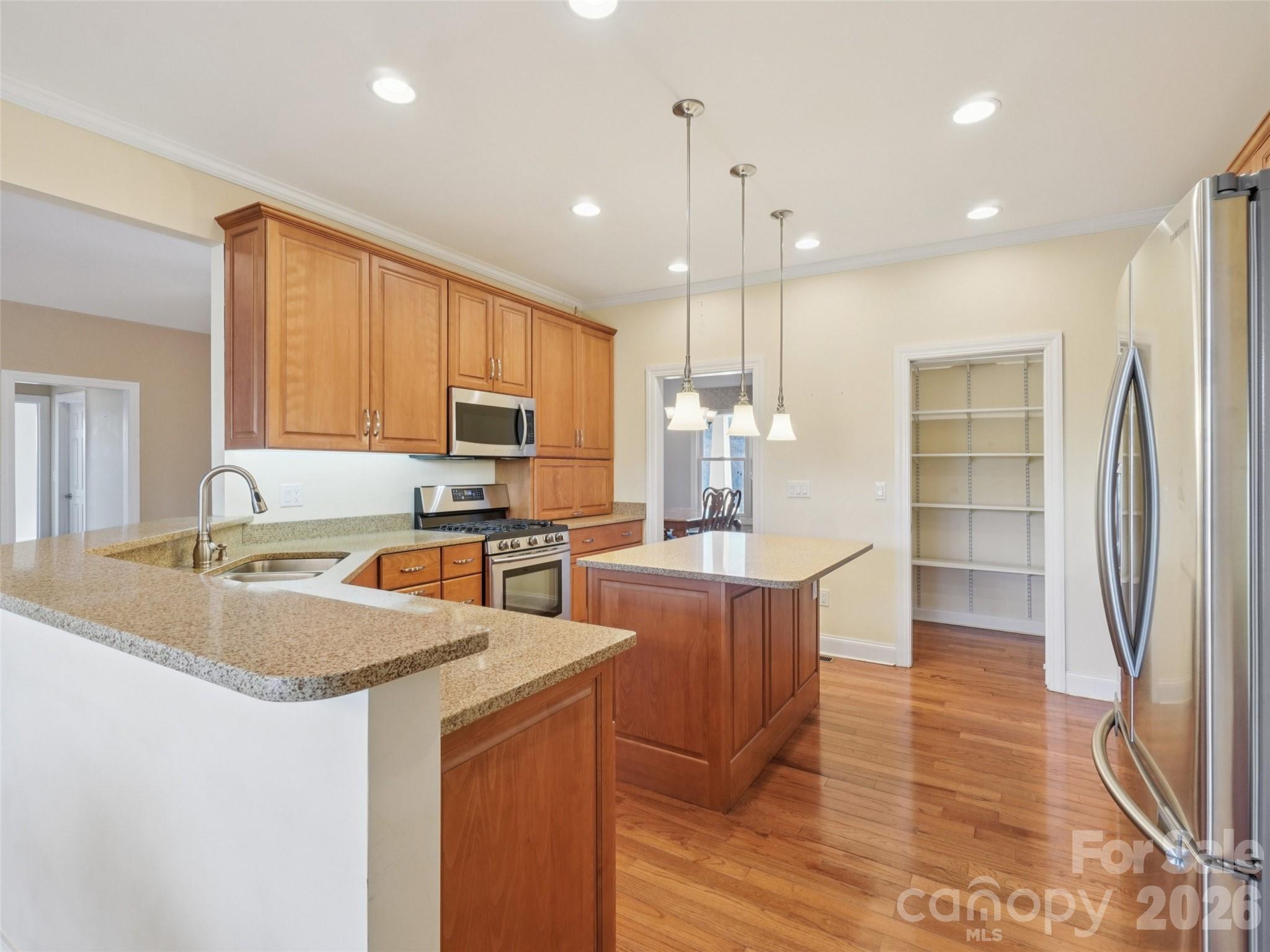 959 Silverglen Way — Hendersonville