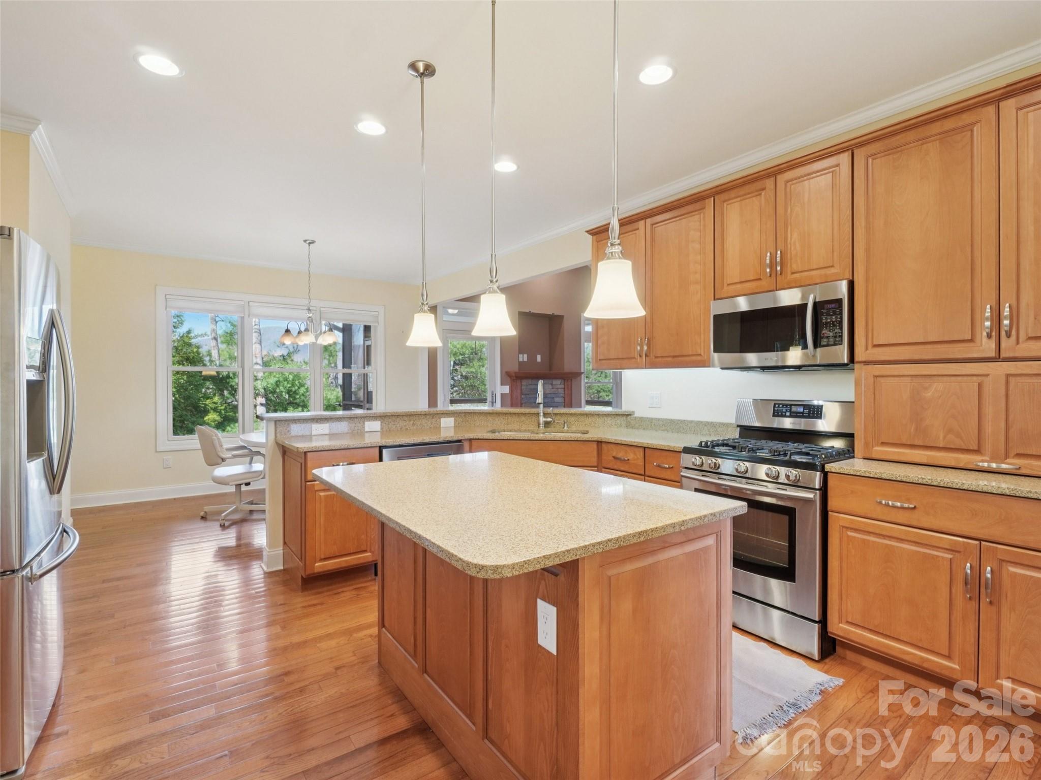 959 Silverglen Way — Hendersonville