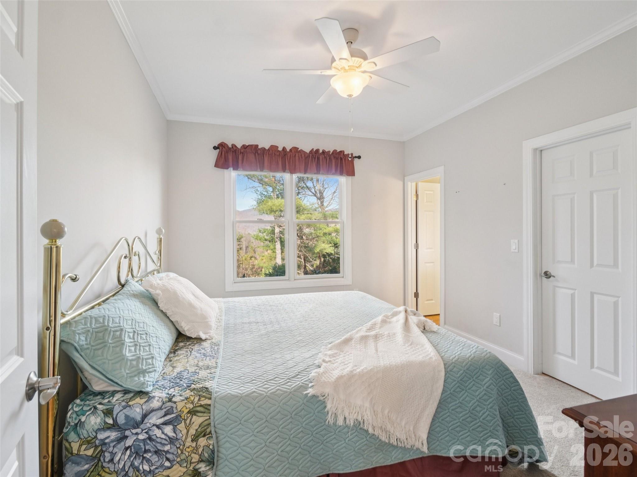 959 Silverglen Way — Hendersonville