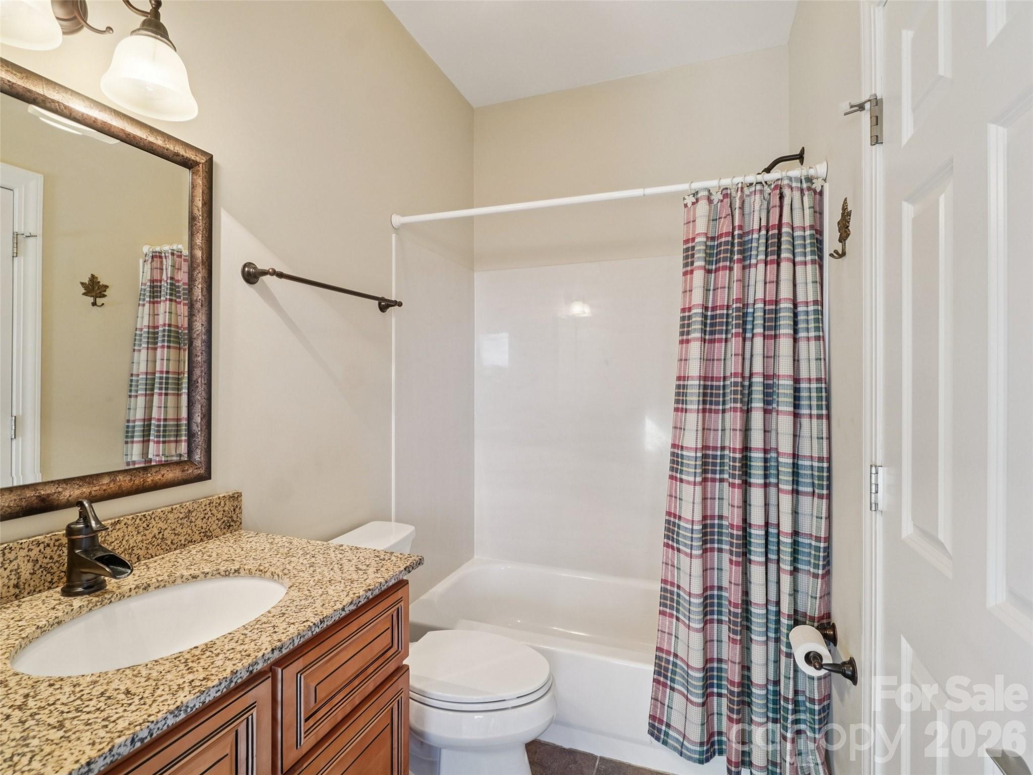 959 Silverglen Way — Hendersonville