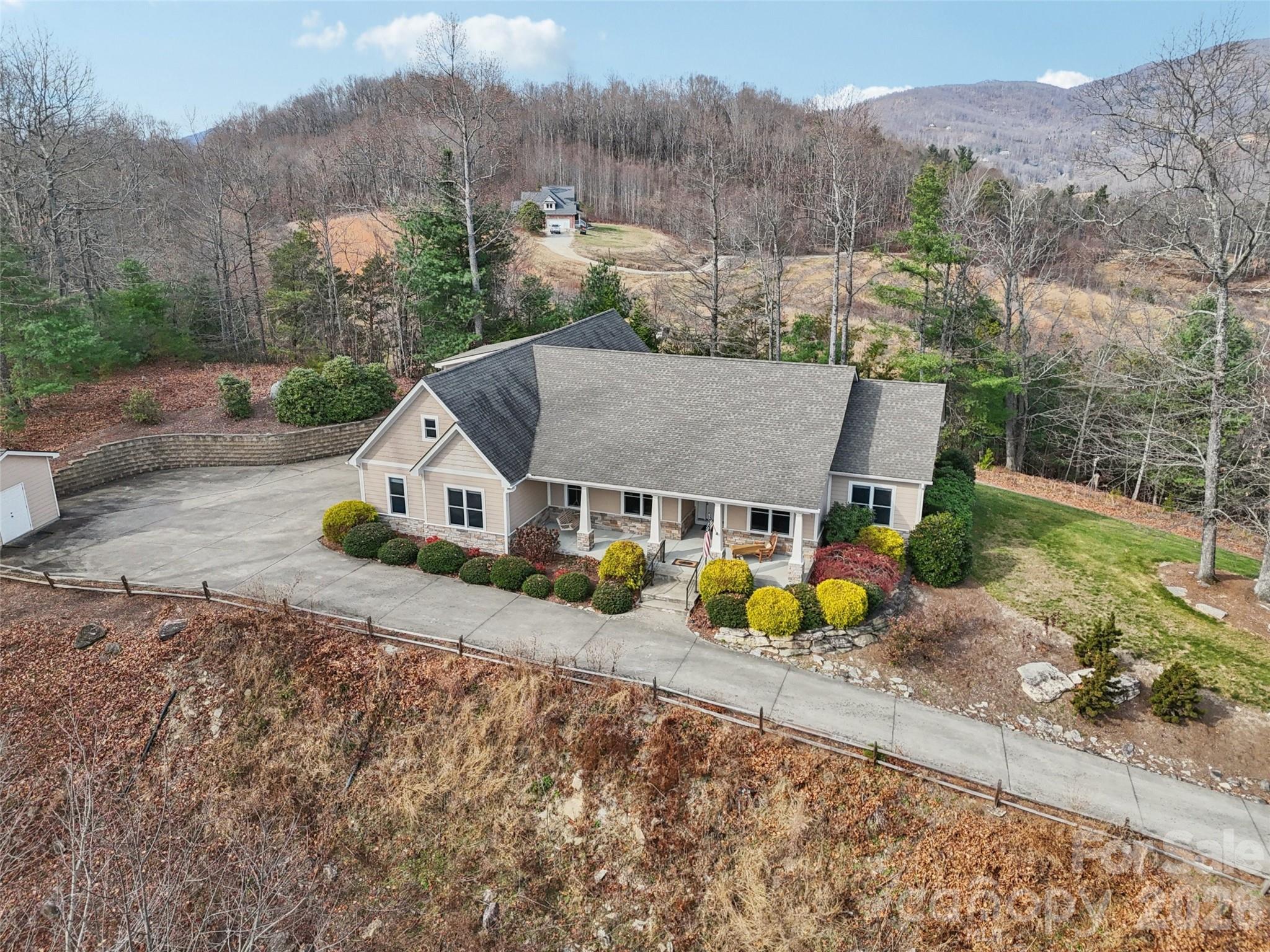 959 Silverglen Way — Hendersonville