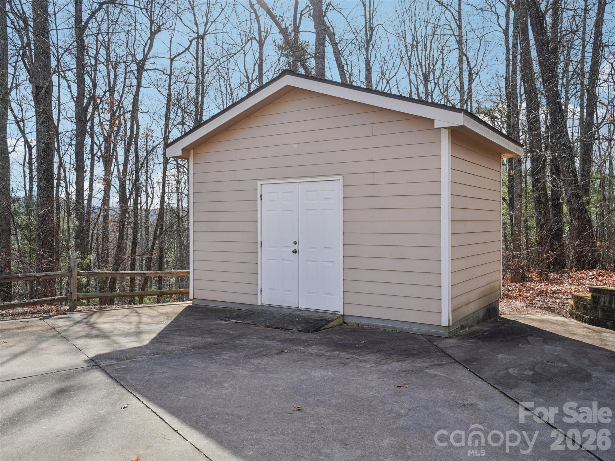959 Silverglen Way — Hendersonville
