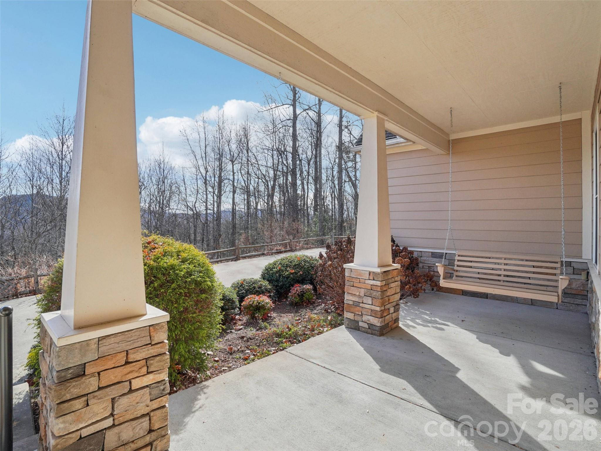 959 Silverglen Way — Hendersonville