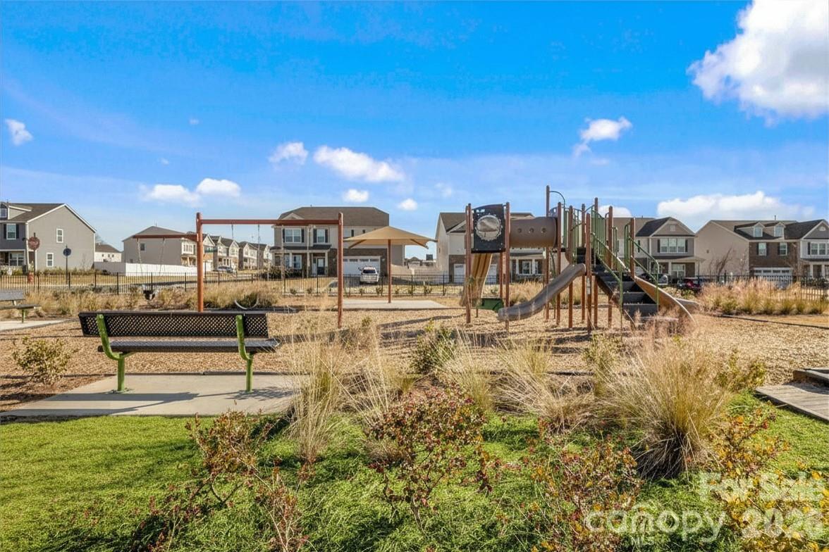 9142 Mackinaw Drive — Gastonia
