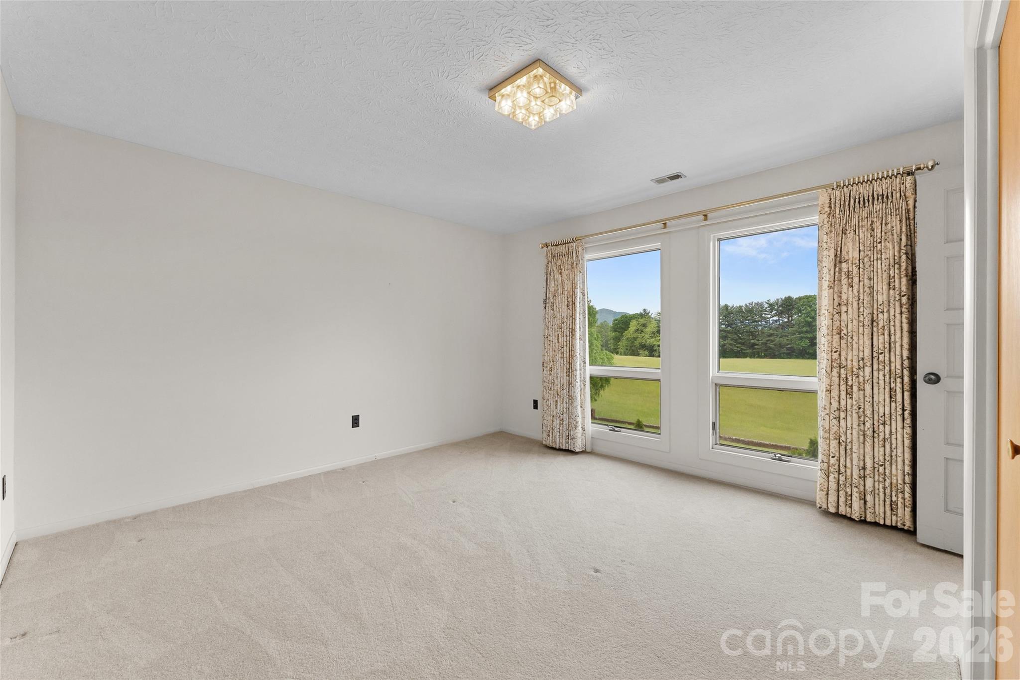 99 Odonald Road — Asheville