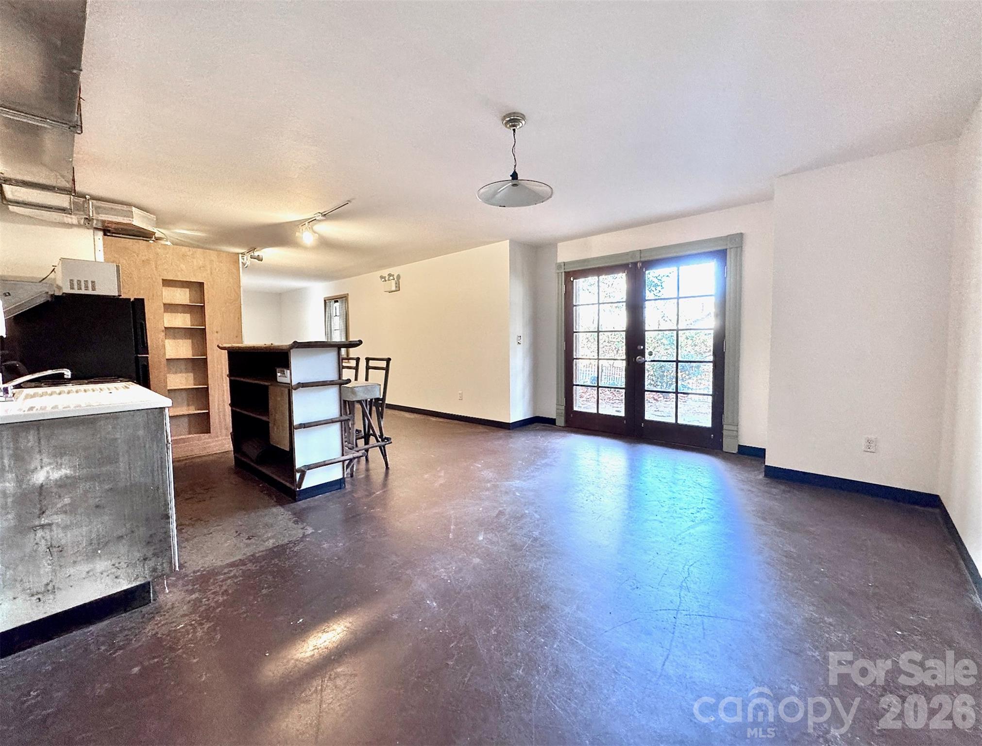 297 Hillside Street — Asheville