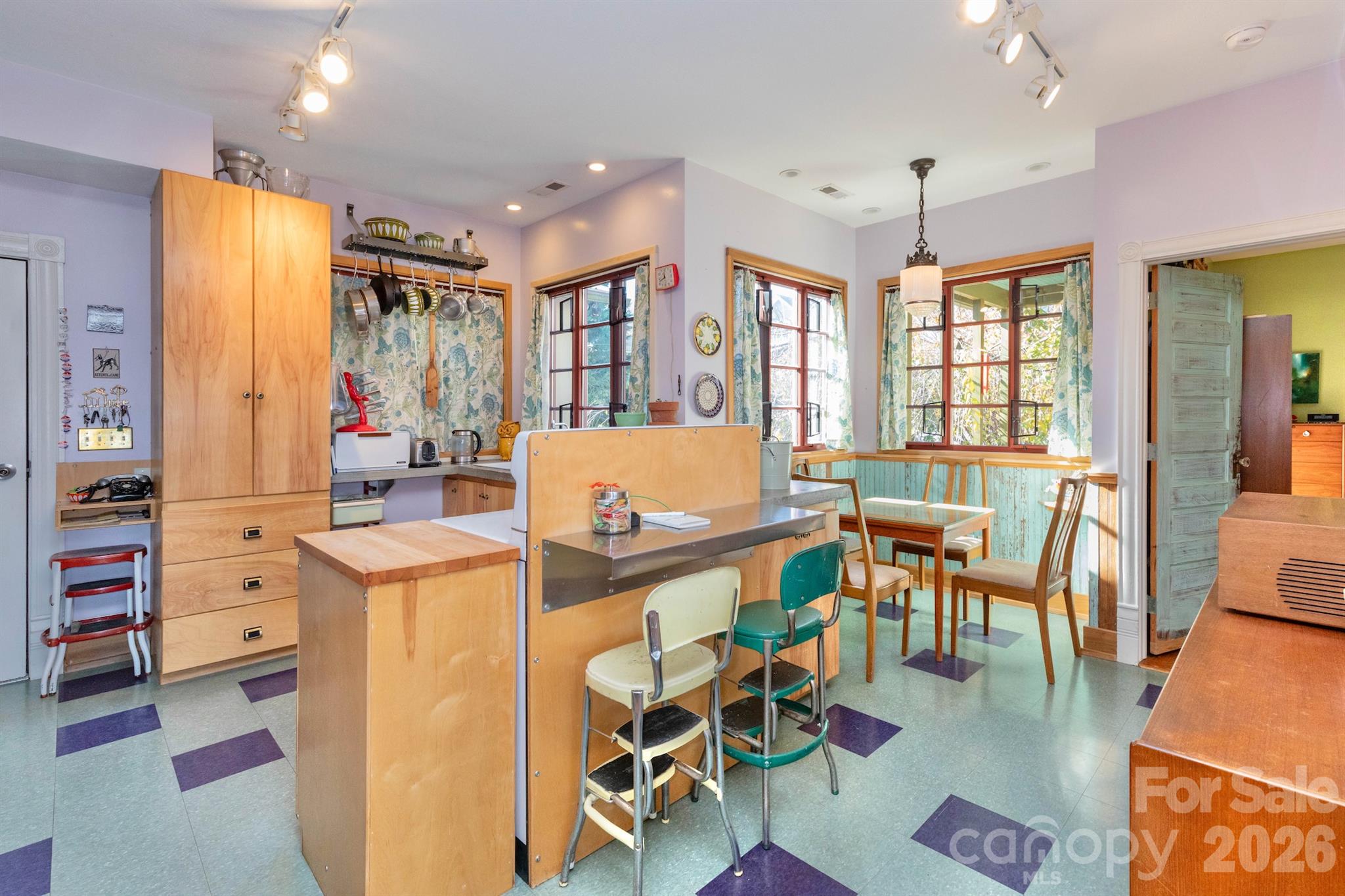 297 Hillside Street — Asheville
