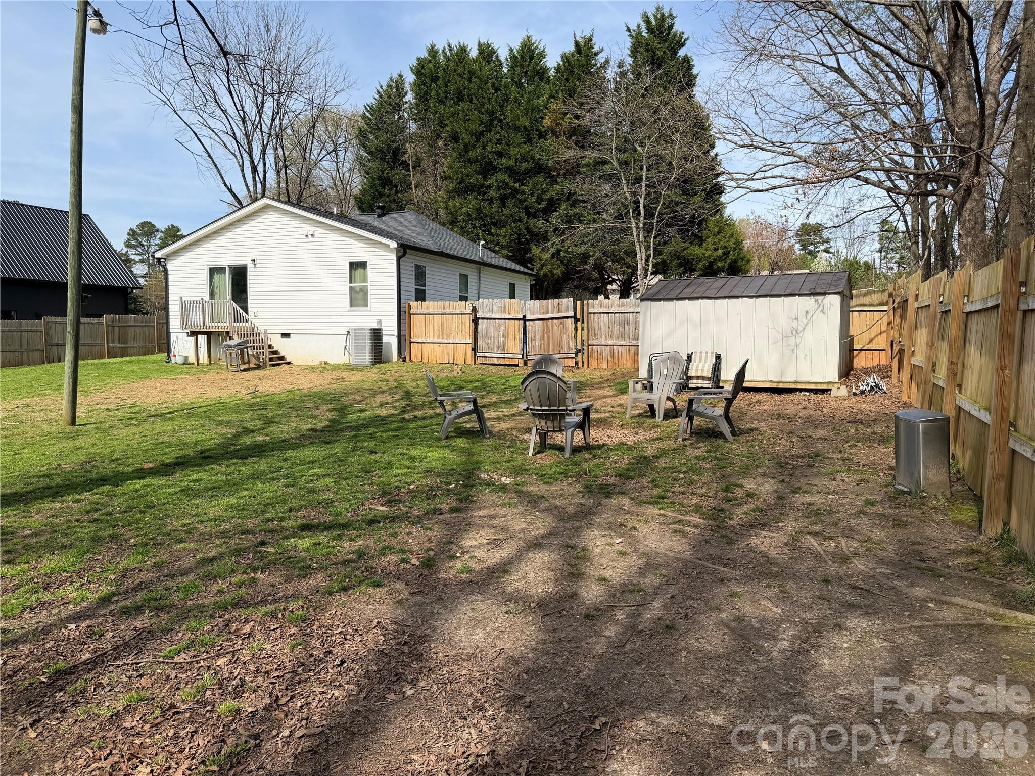 126 Laura Road — Mooresville