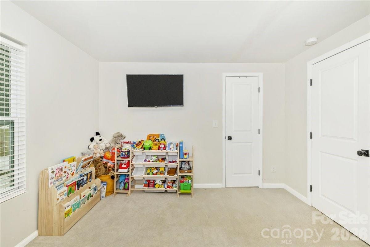 126 Laura Road — Mooresville