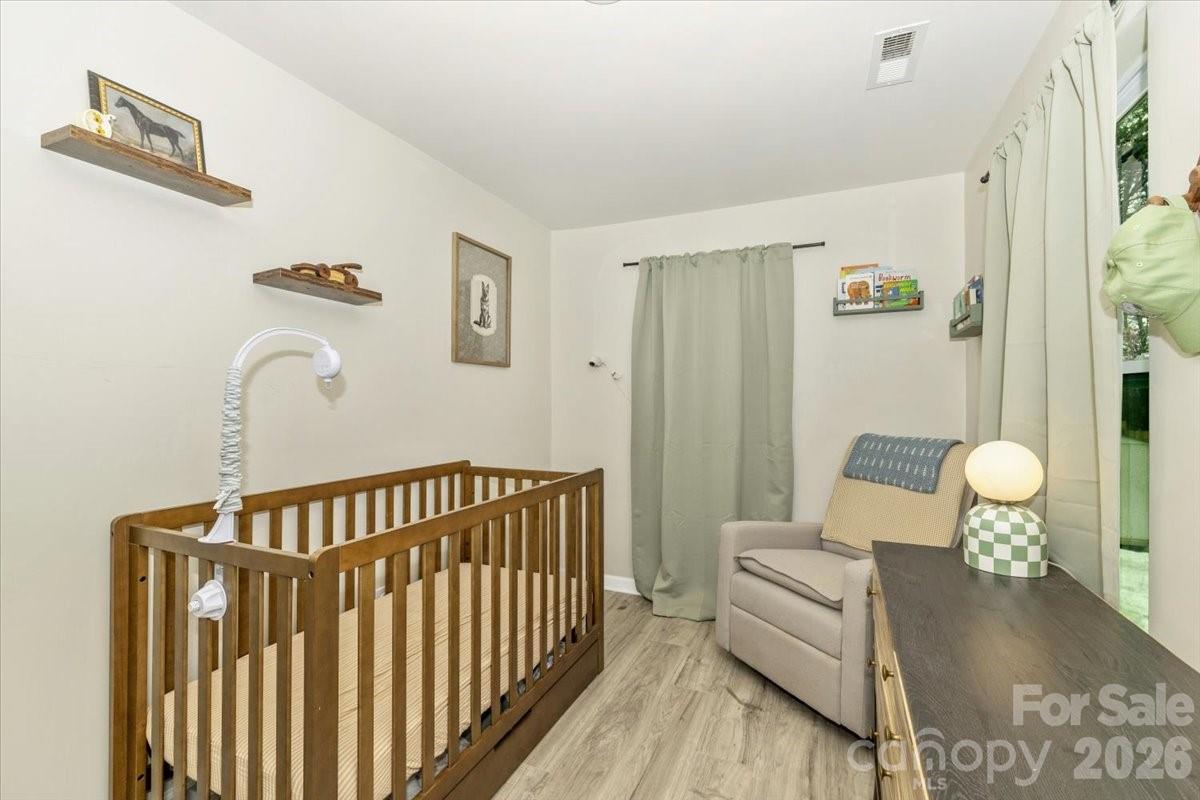 126 Laura Road — Mooresville