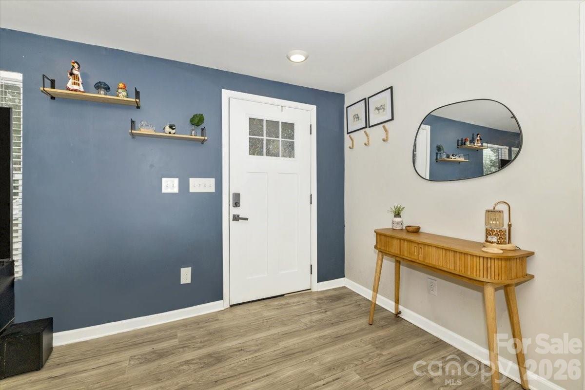 126 Laura Road — Mooresville