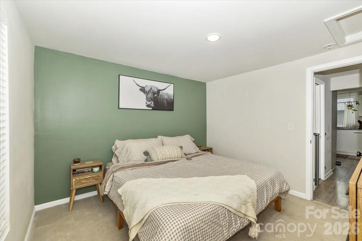 126 Laura Road — Mooresville
