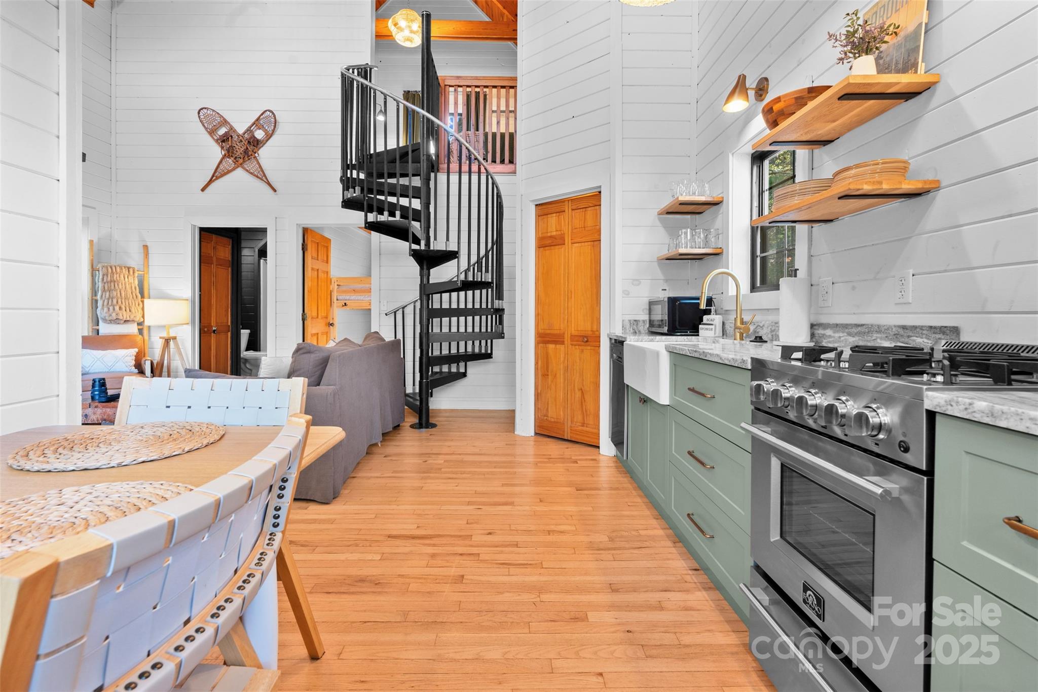 100 Bear Den Mountain View Drive — Spruce Pine