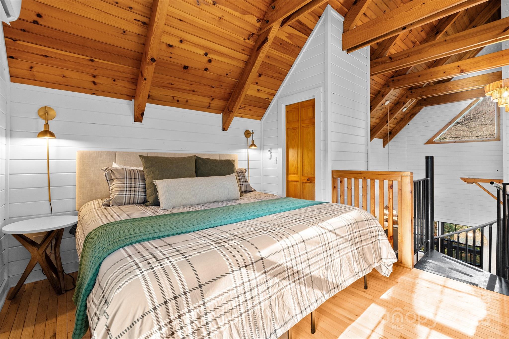 100 Bear Den Mountain View Drive — Spruce Pine